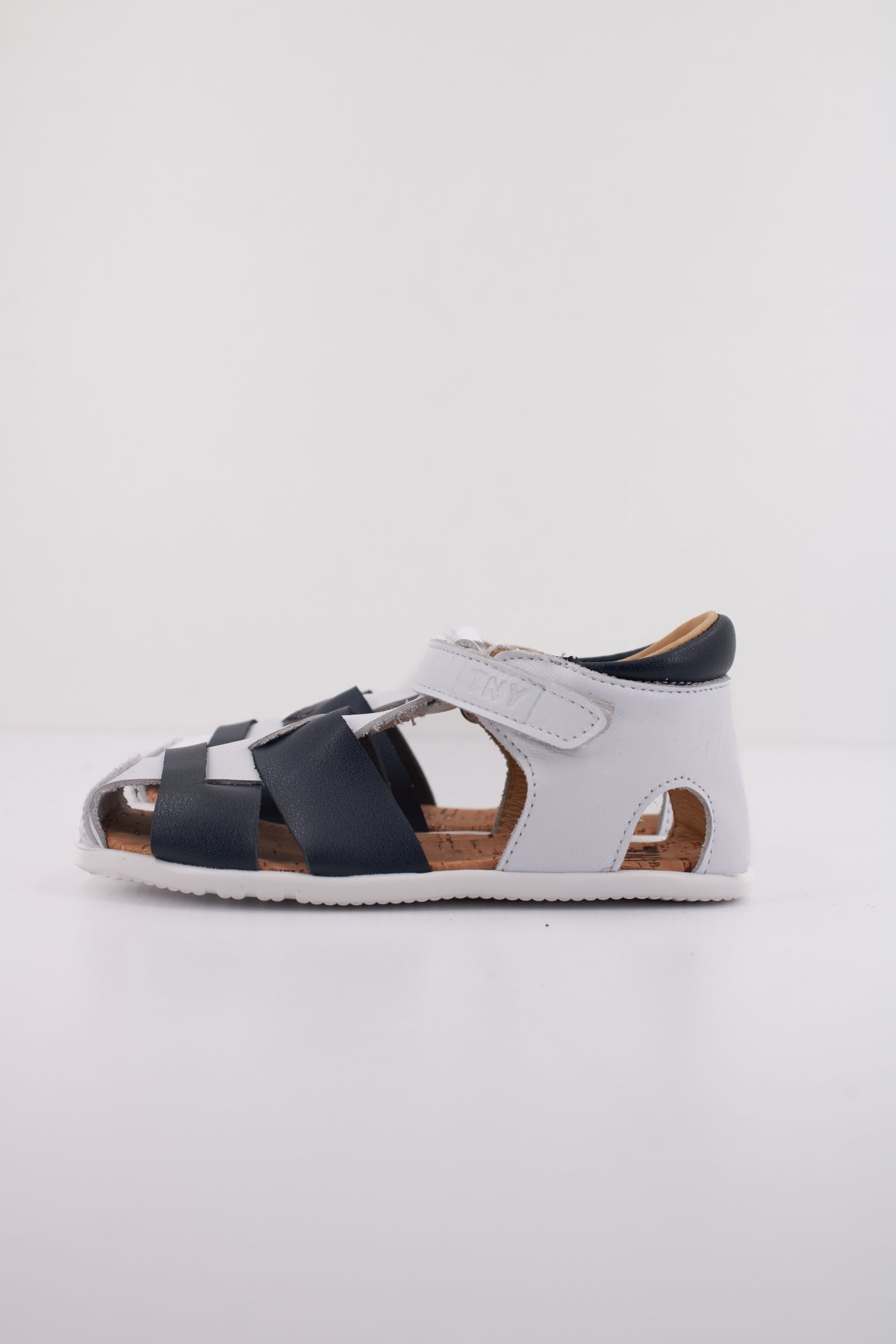 TINNY SHOES TRITON en color BLANCO (1)