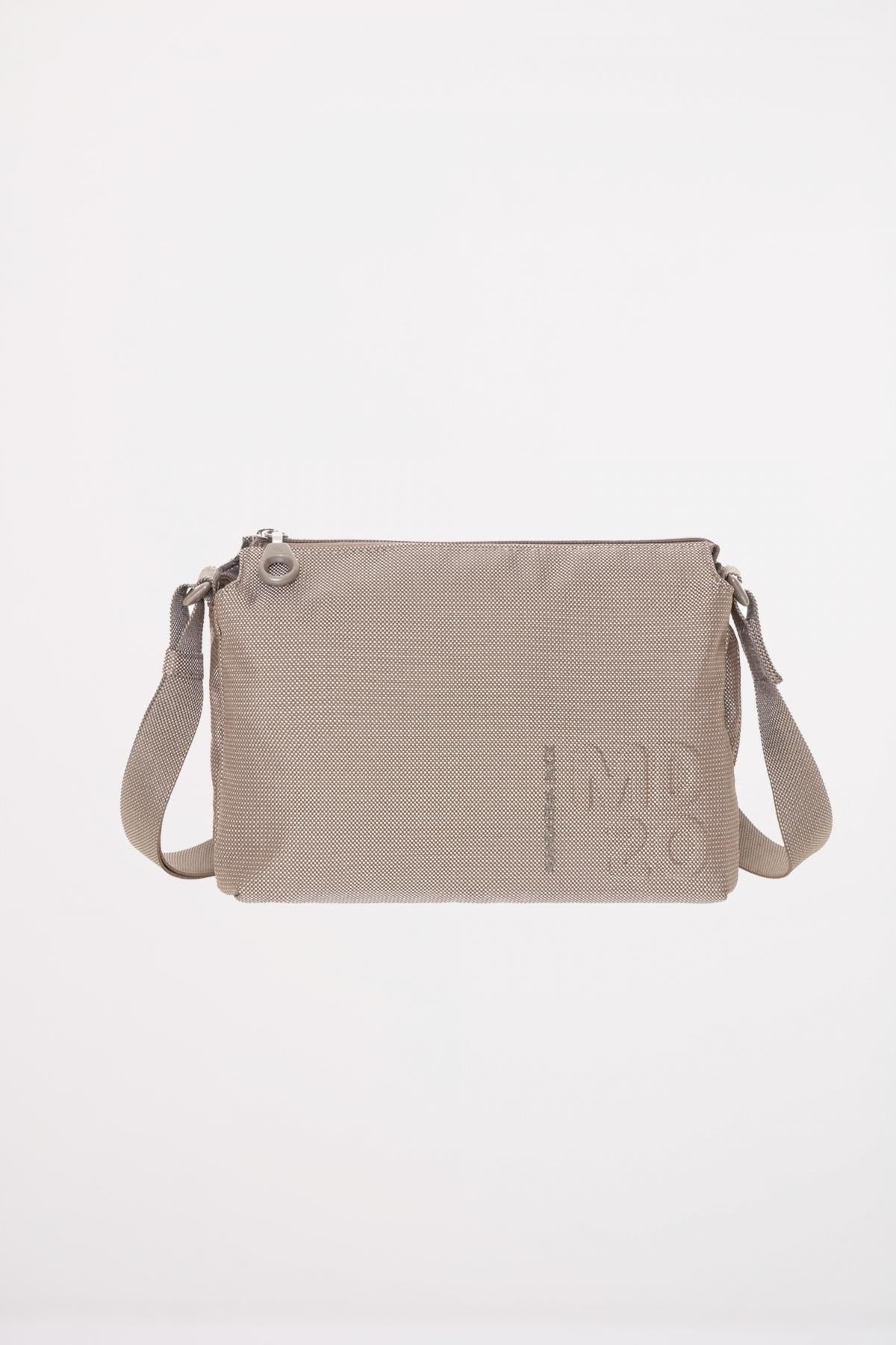 MANDARINA DUCK MD POCHETTE en color NUDE (1)