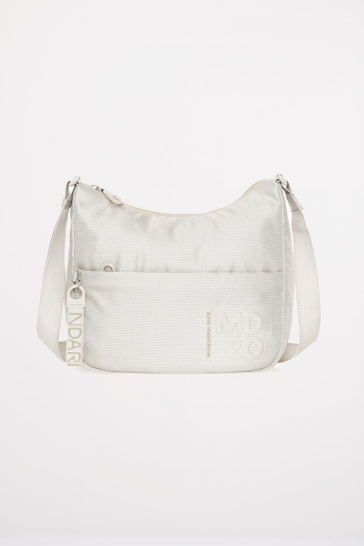 MANDARINA DUCK MD HOBO en color BEIS (1)