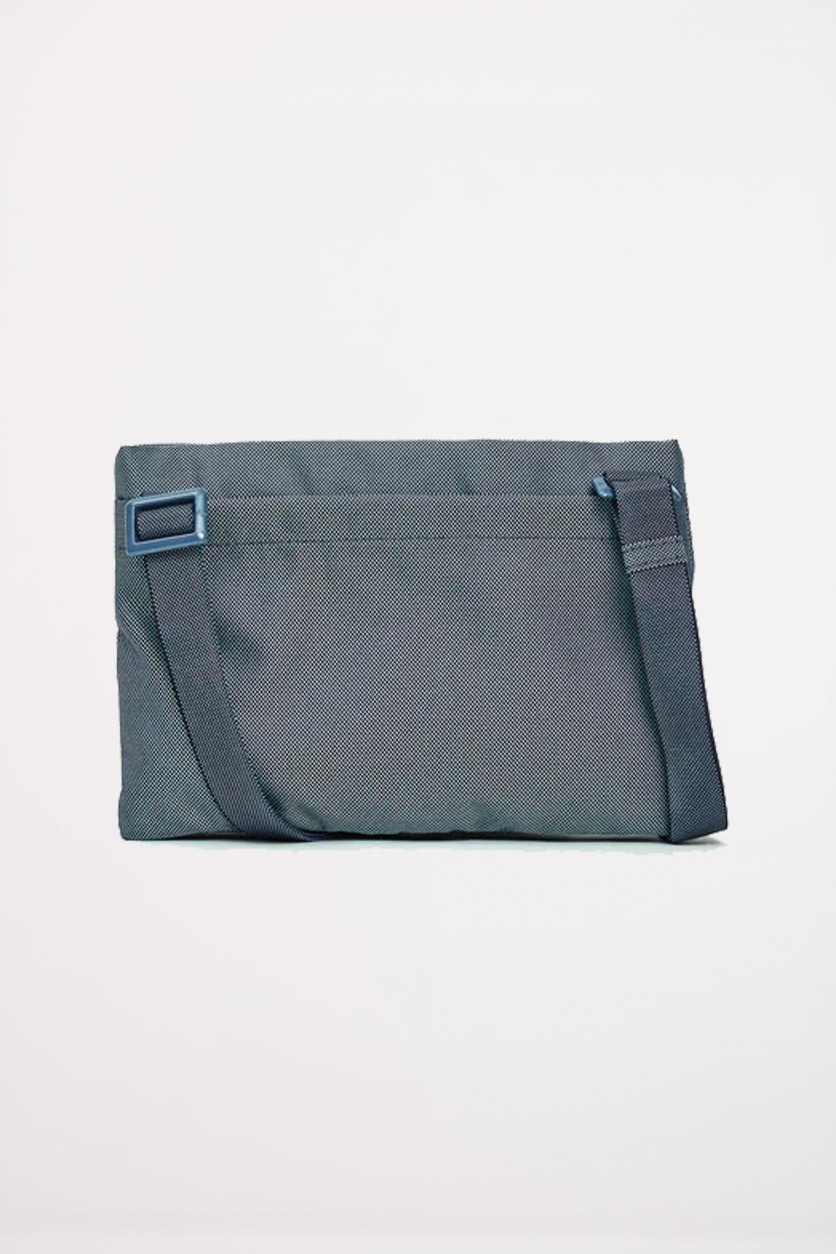MANDARINA DUCK MD CROSSOVER en color AZUL (3)