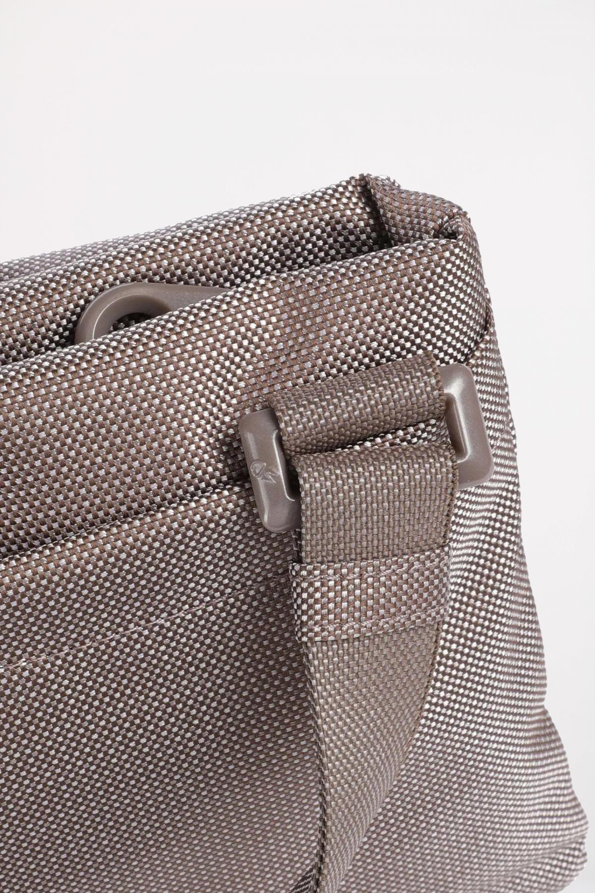 MANDARINA DUCK MD CROSSOVER en color NUDE (3)
