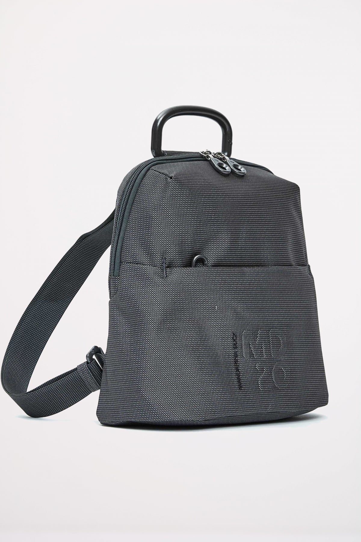 MANDARINA DUCK MD BACKPACK en color NEGRO (2)