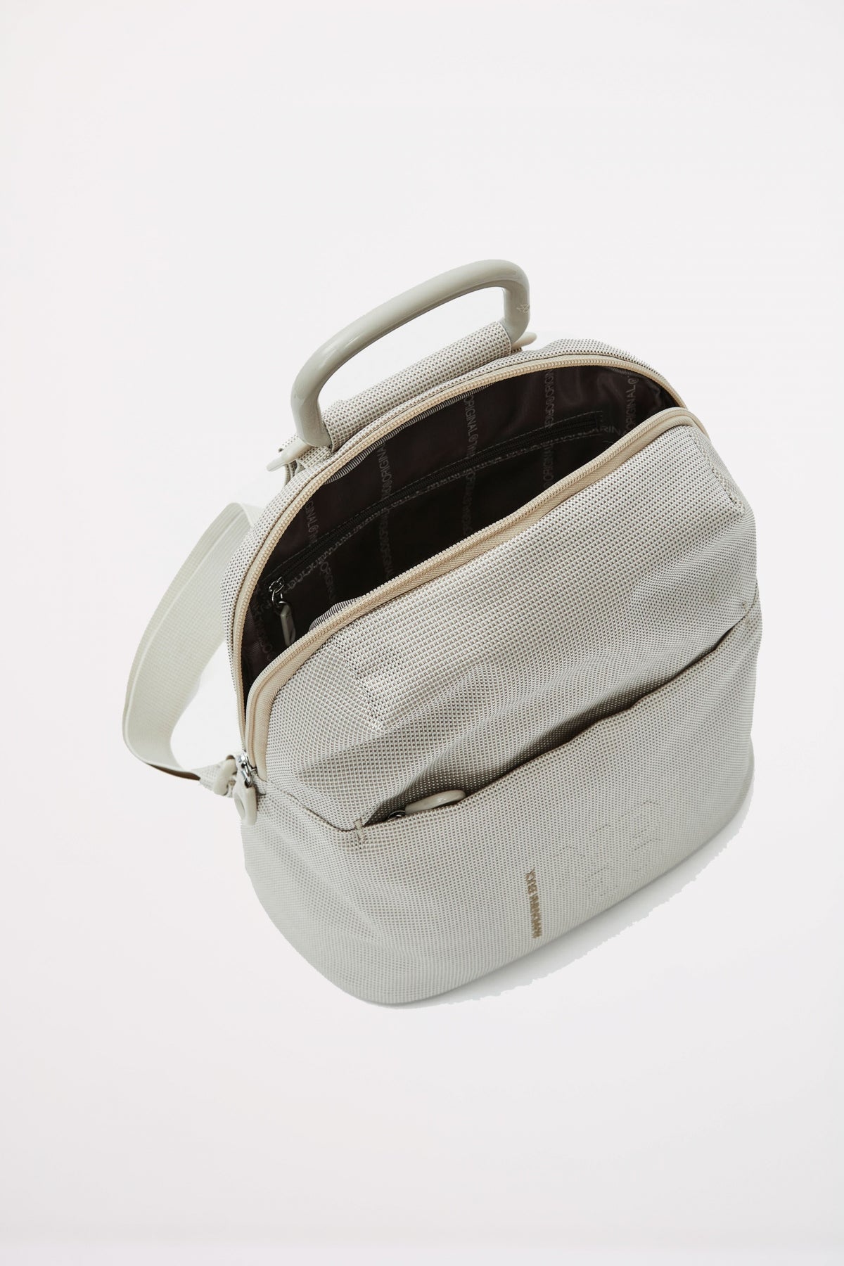 MANDARINA DUCK MD BACKPACK en color BEIS (4)