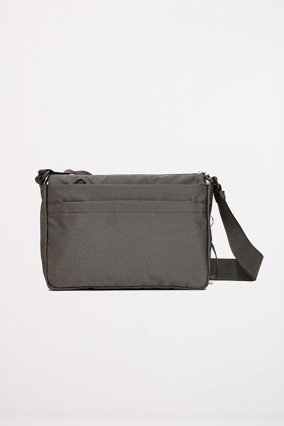 MANDARINA DUCK MD CROSSOVER en color NEGRO (3)
