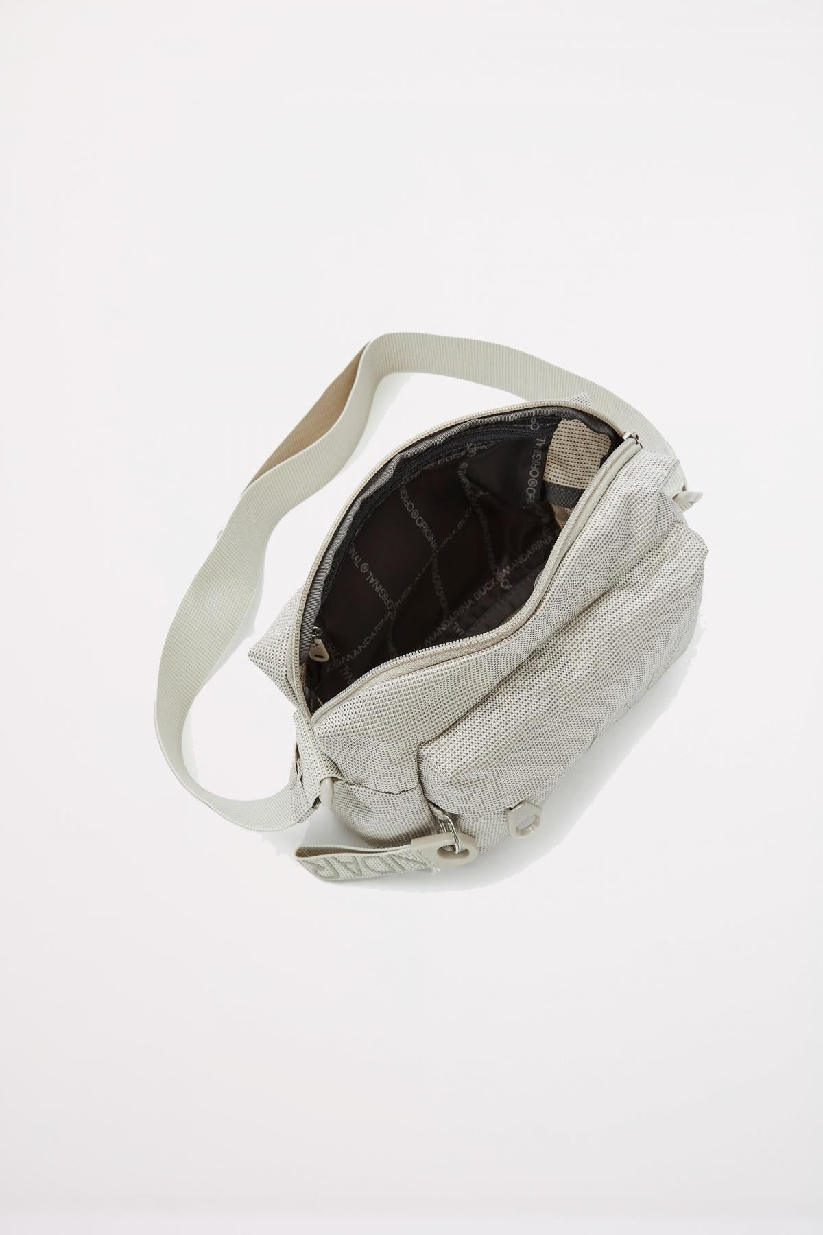 MANDARINA DUCK MD CROSSOVER en color BLANCO (4)