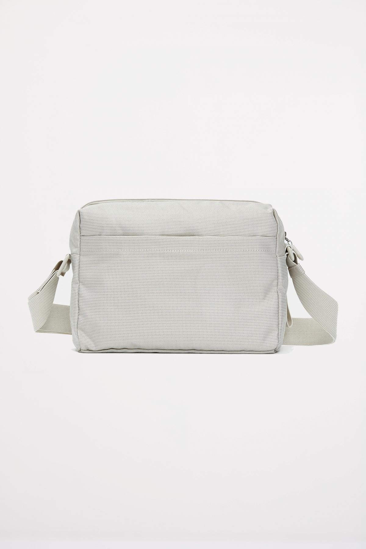 MANDARINA DUCK PQMTV MD CROSSOVER en color BLANCO (3)