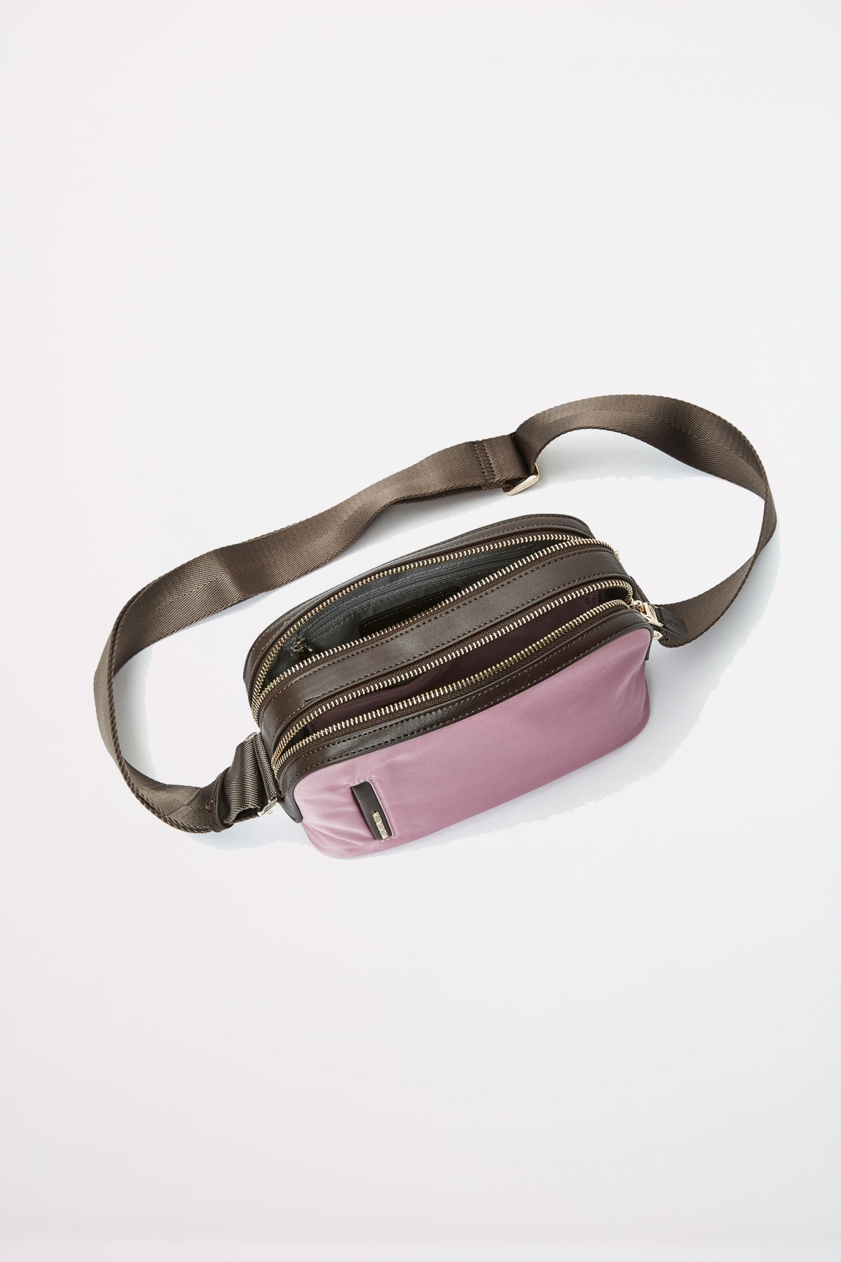 MANDARINA DUCK HUNTER CROSSOVER en color VIOLETA (4)
