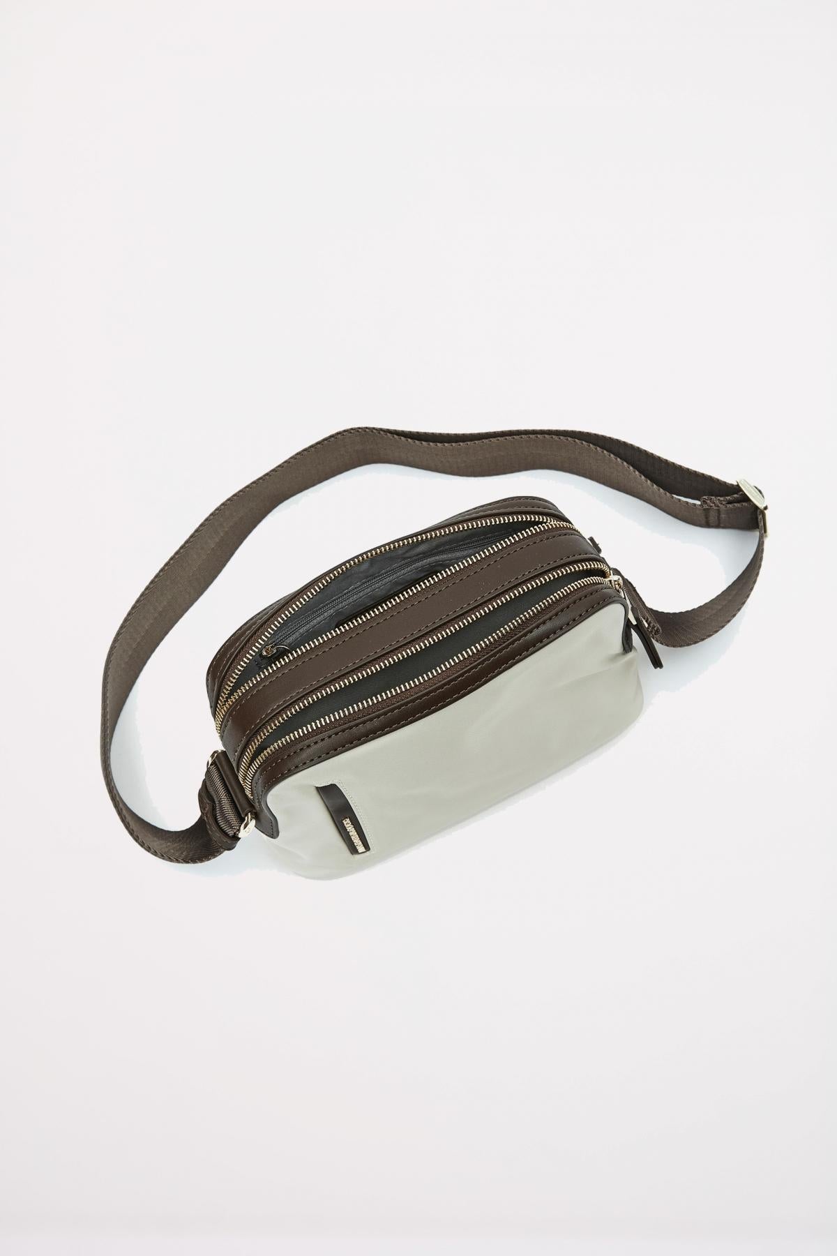 MANDARINA DUCK HUNTER CROSSOVER en color BLANCO (4)