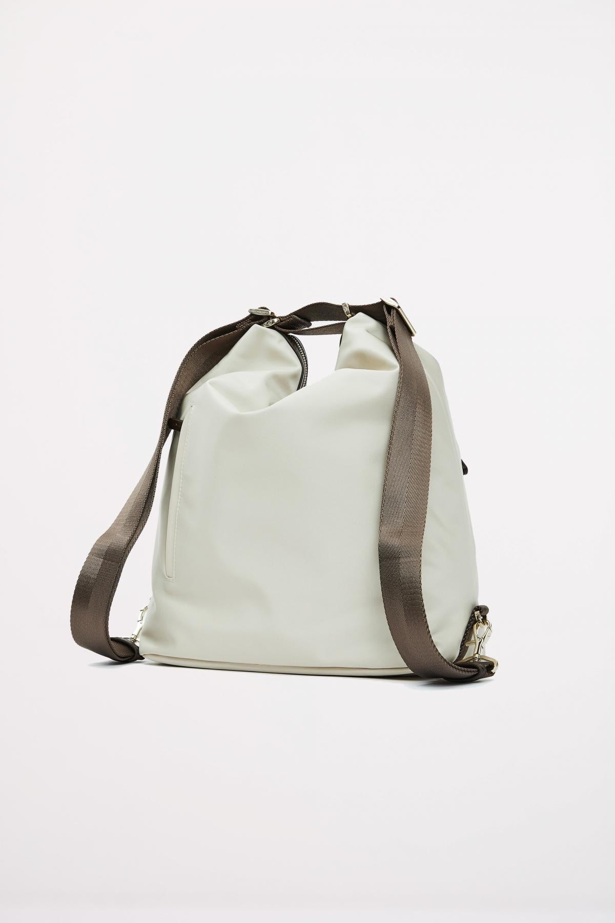 MANDARINA DUCK HUNTER en color BLANCO (4)