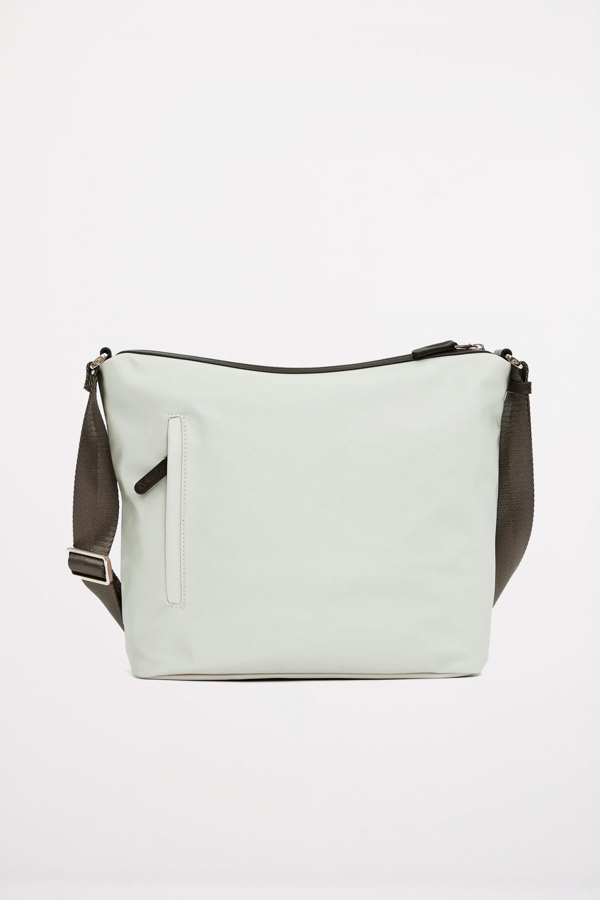 MANDARINA DUCK HUNTER HOBO en color BLANCO (3)