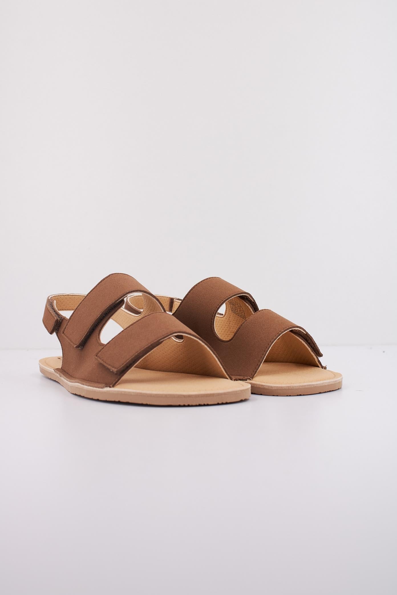 MURIS RIO en color MARRON (2)