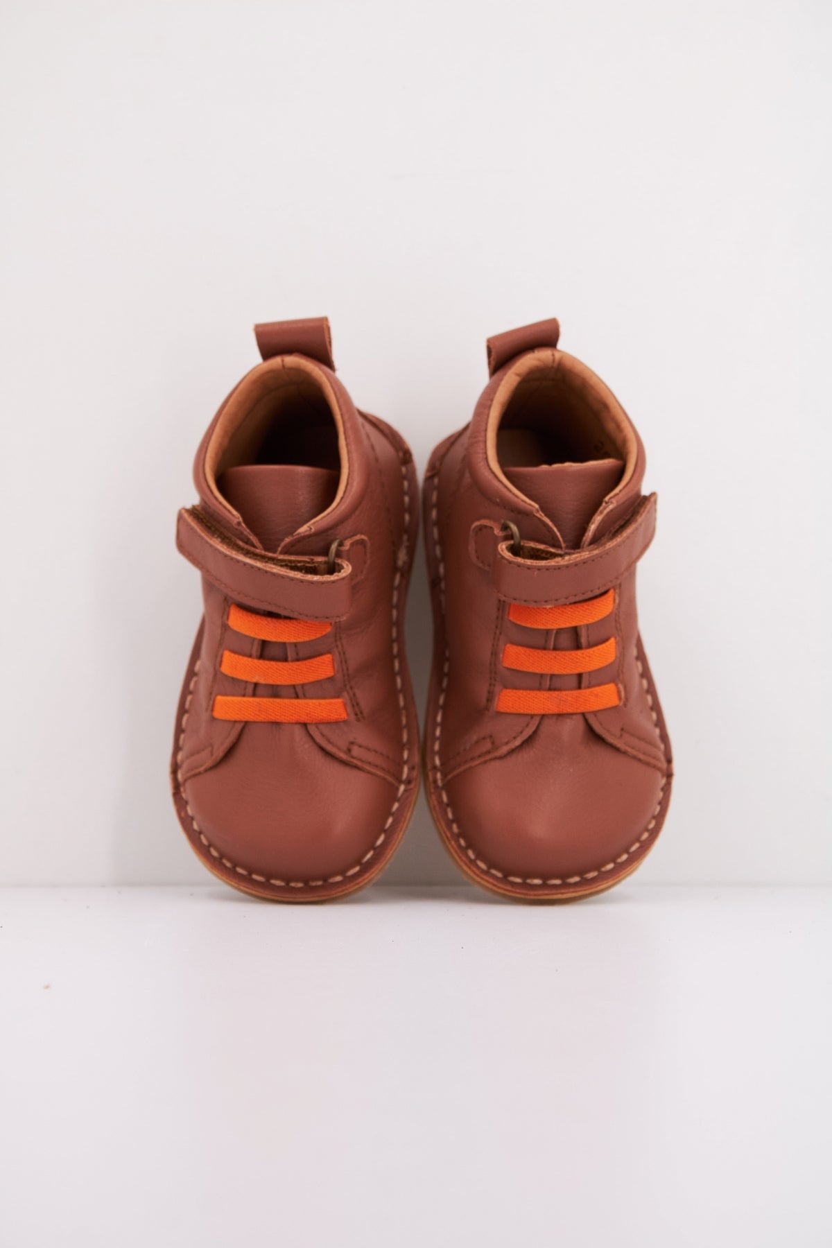 BOSTON BARBO en color MARRON (3)