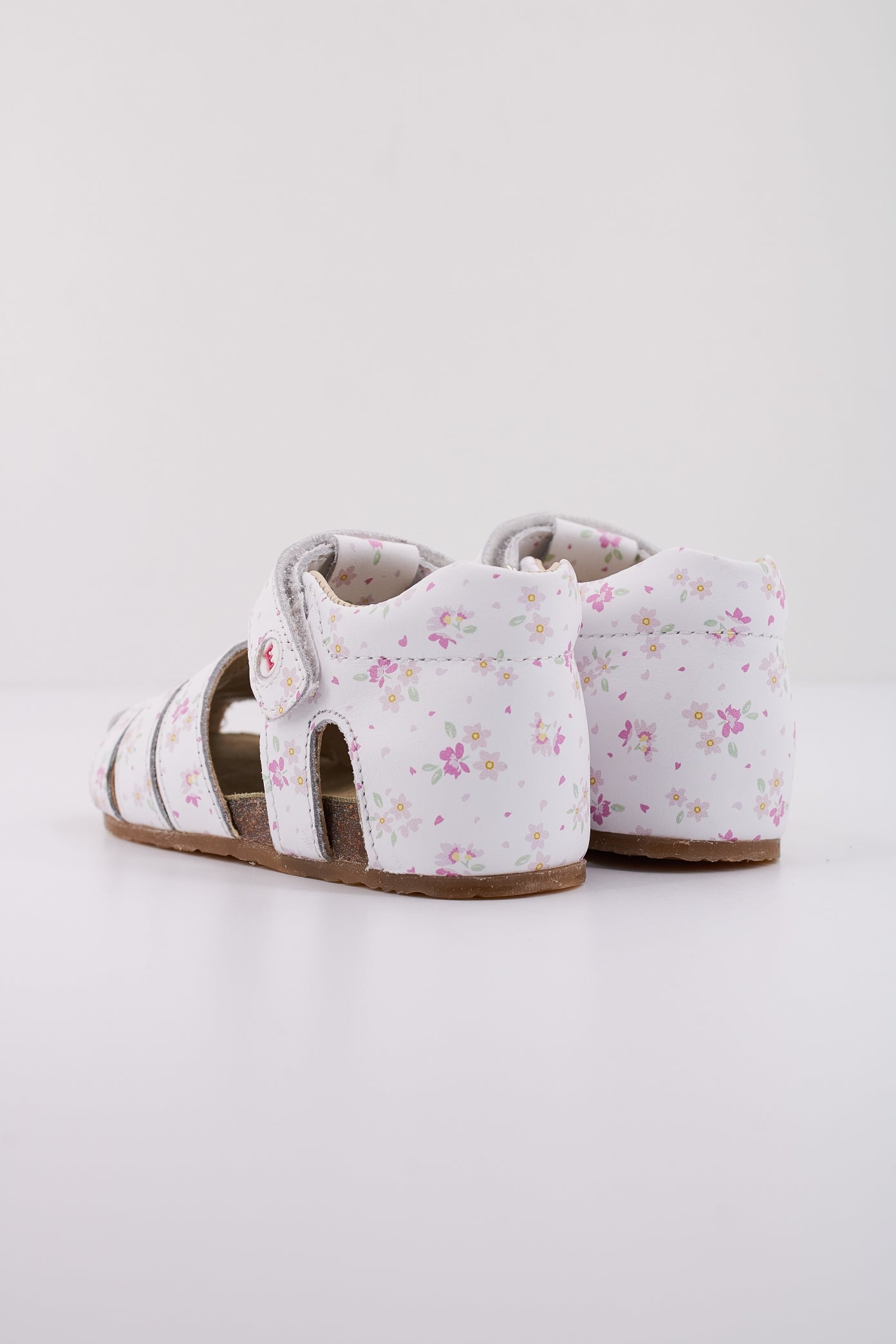 FALCOTTO ALBY en color BLANCO (4)