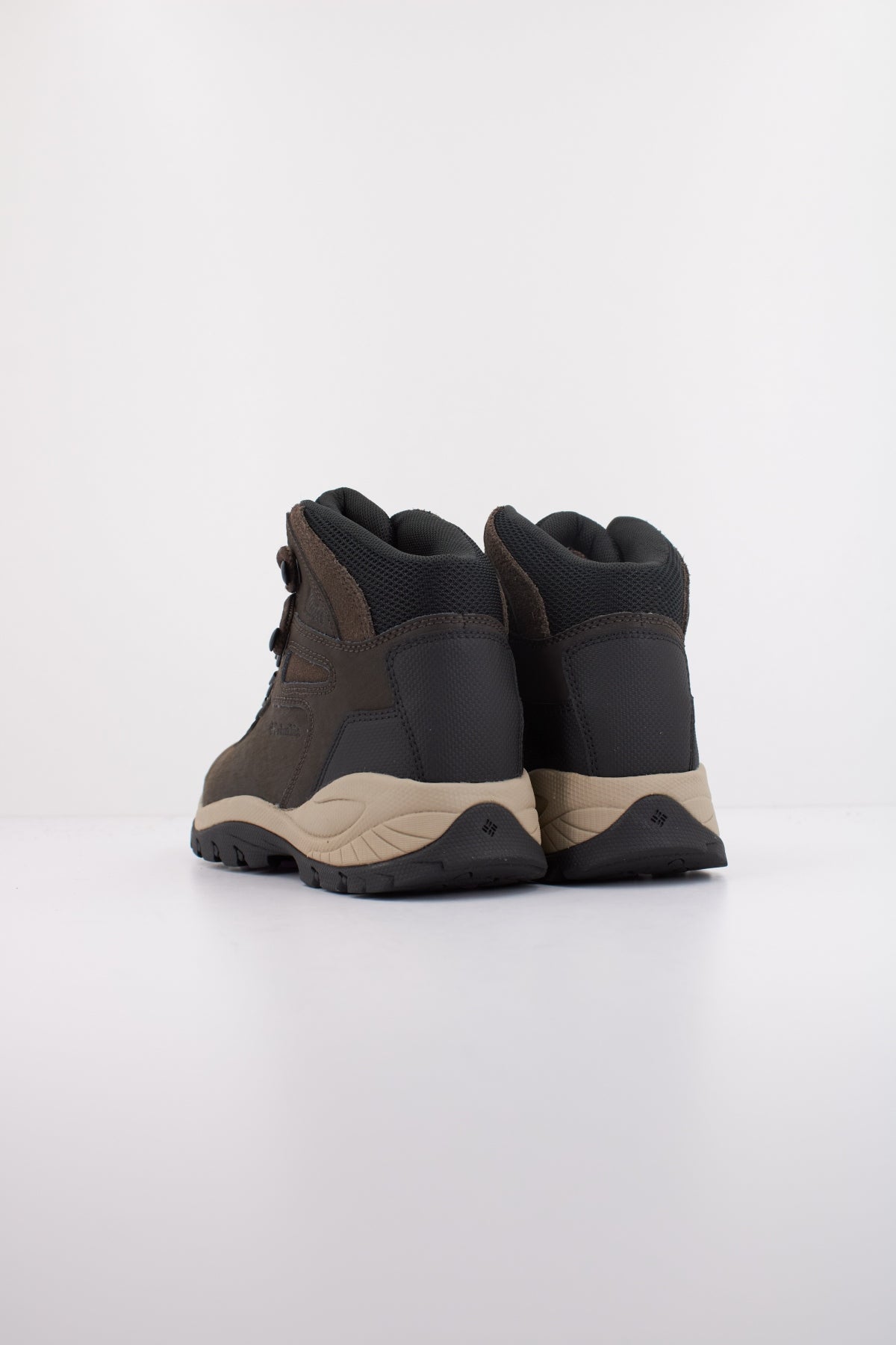 COLUMBIA NEWTON RIDGE PLUS en color MARRON (4)
