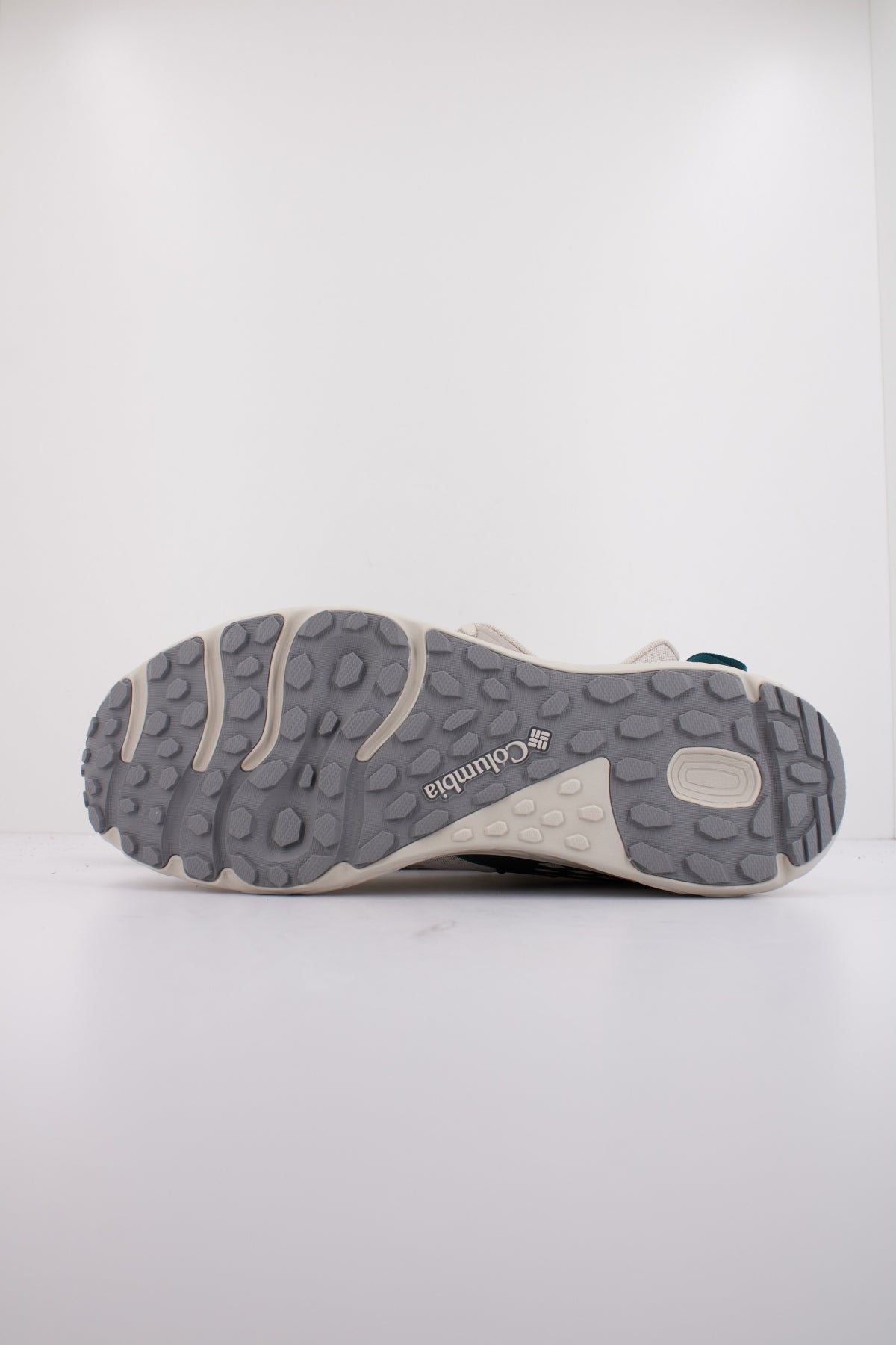COLUMBIA KONOS TRS OUTDRY en color BEIS (5)