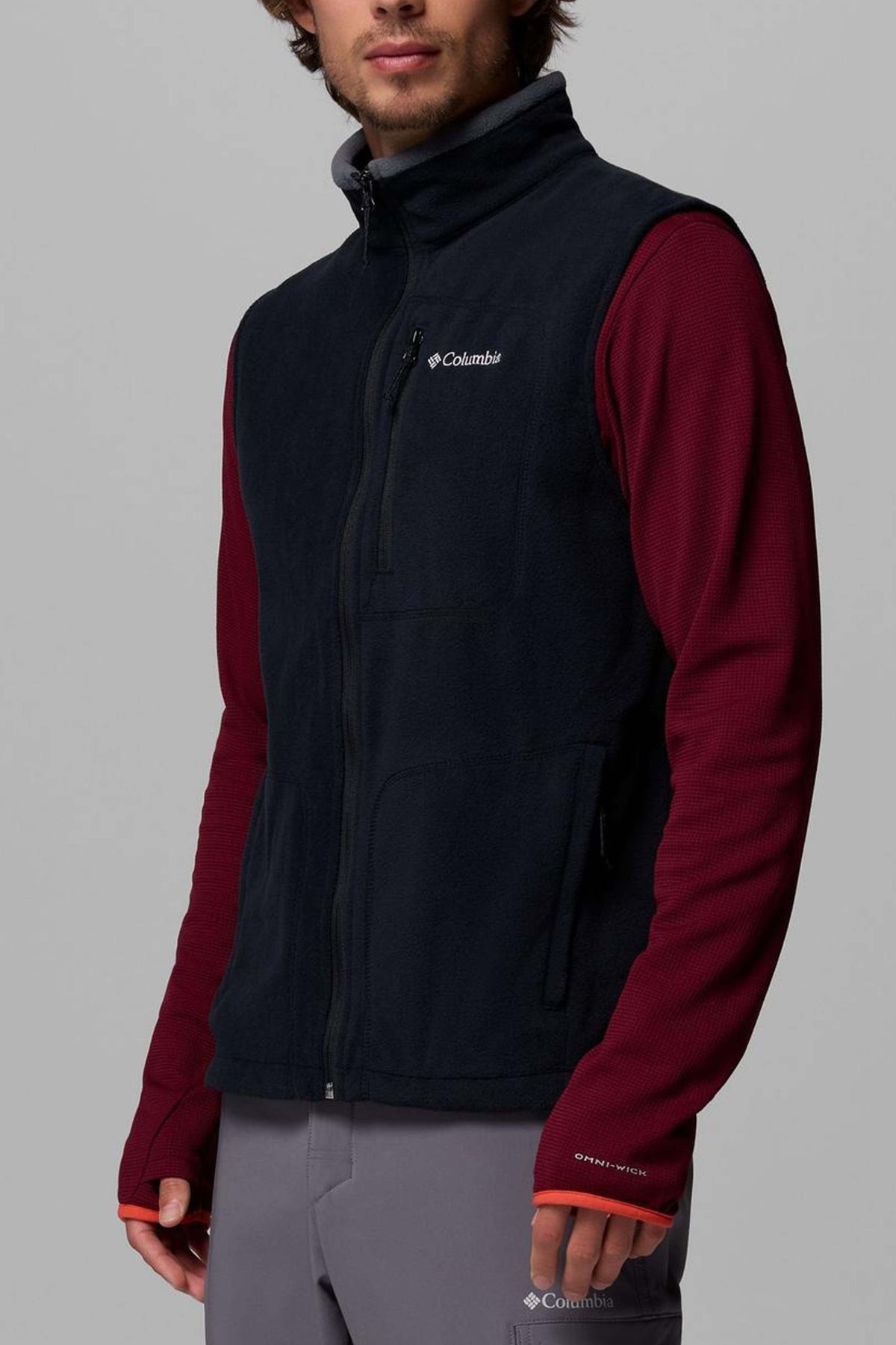 COLUMBIA FAST TREK FLEECE VEST en color NEGRO (1)