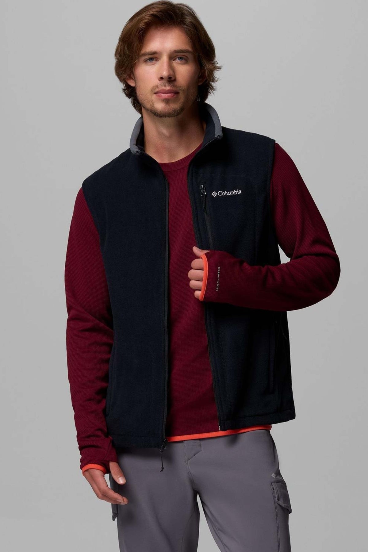 COLUMBIA FAST TREK FLEECE VEST en color NEGRO (3)