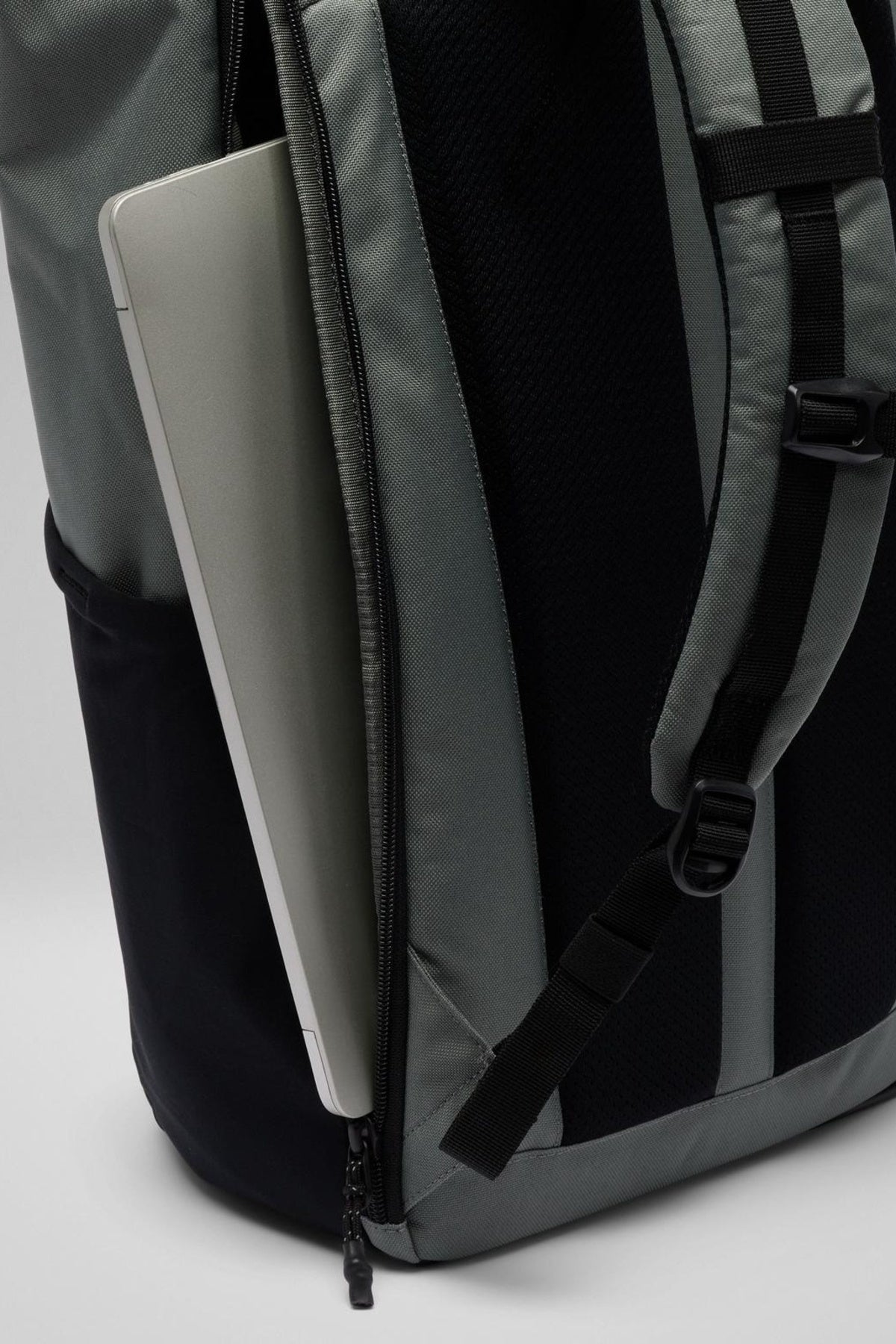 COLUMBIA CONVEY III L BACKPACK en color GRIS (6)