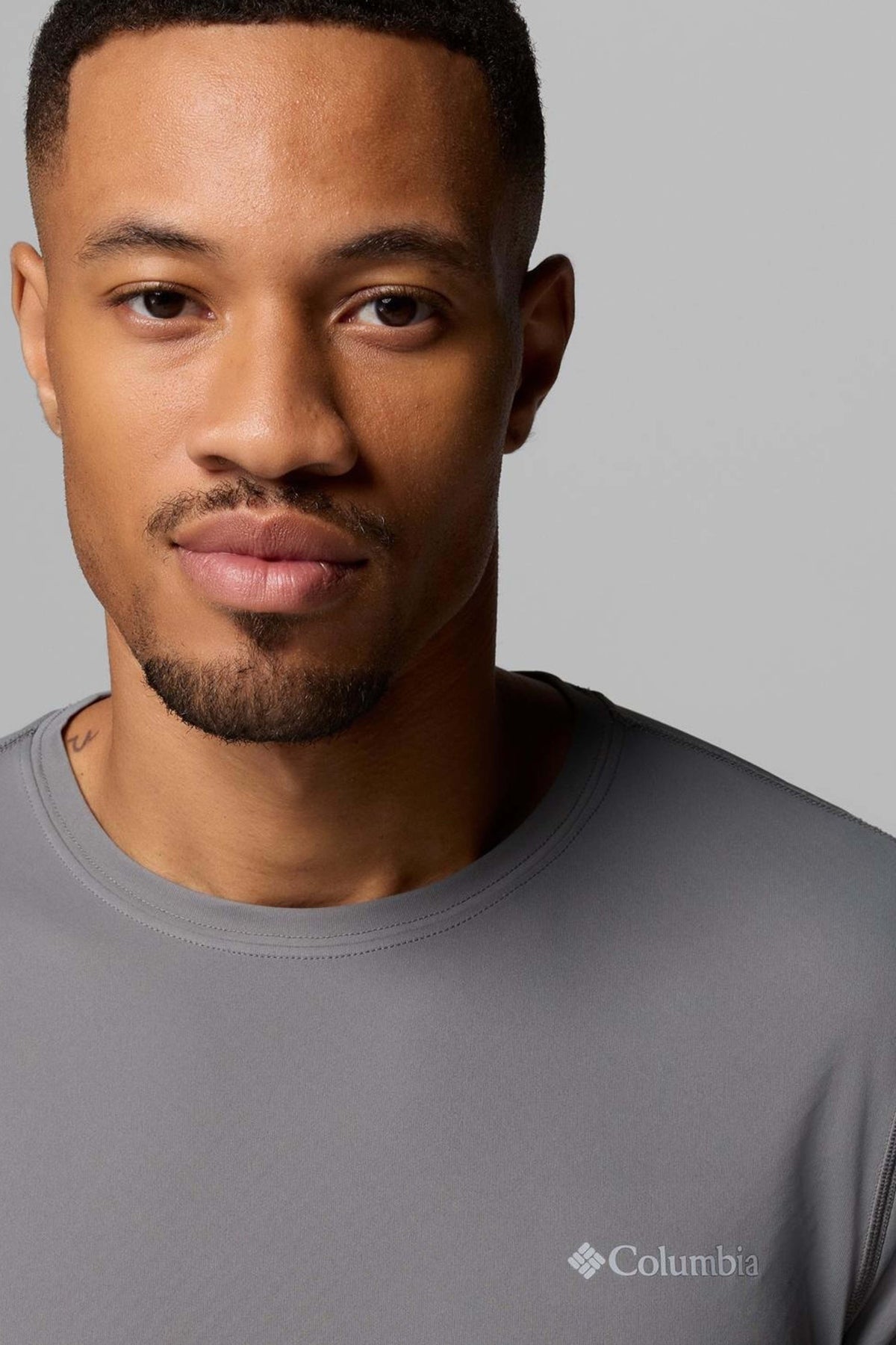 COLUMBIA RULES LIGHT SS CREW en color GRIS (3)