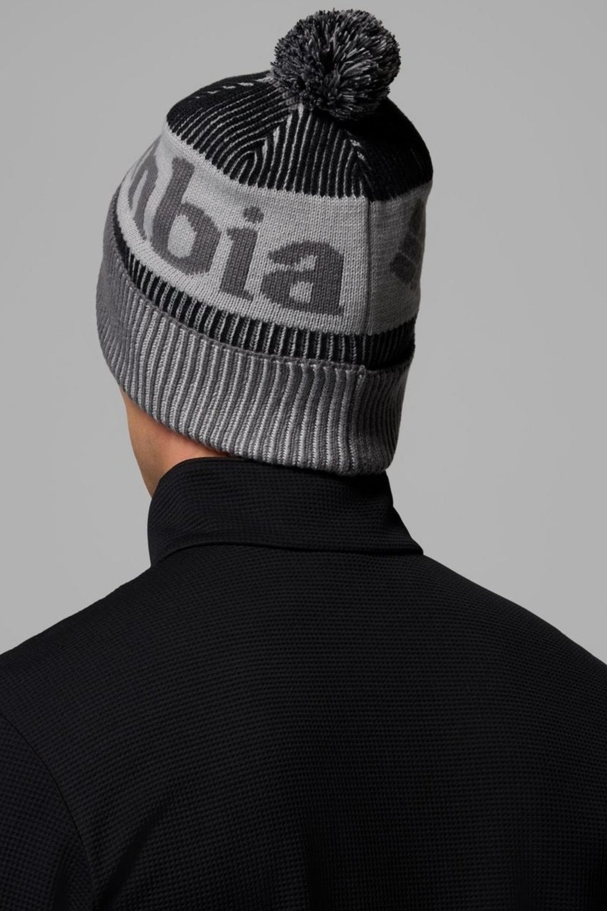 COLUMBIA POLAR POWDER III BEANIE en color GRIS (6)