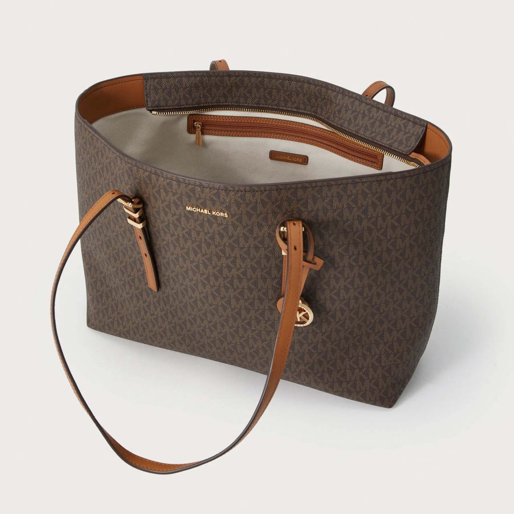 MICHAEL KORS QUINN en color MARRON (3)