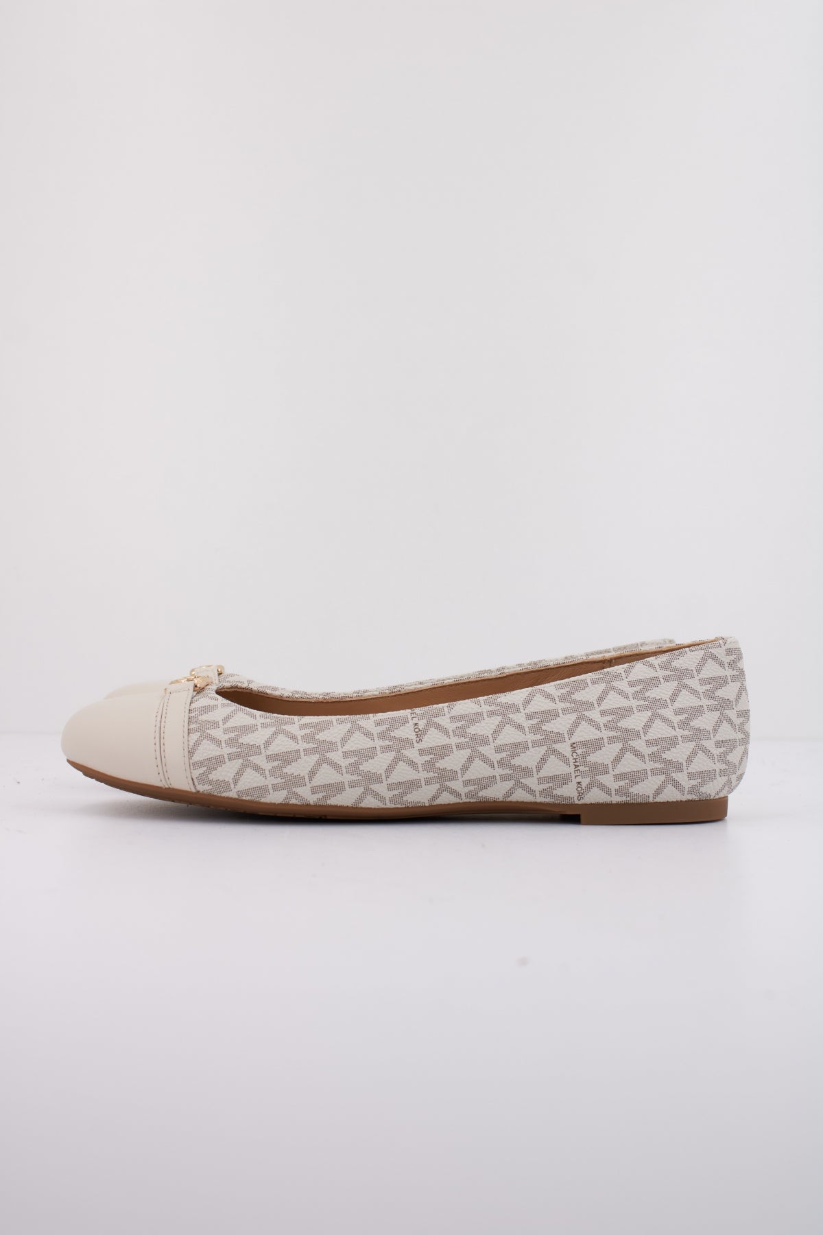 MICHAEL KORS MANDY FLAT en color BLANCO (1)