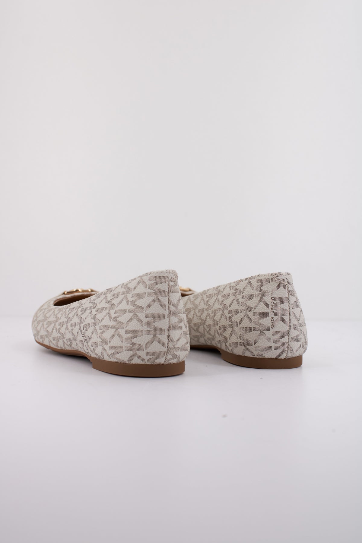 MICHAEL KORS MANDY FLAT en color BLANCO (4)