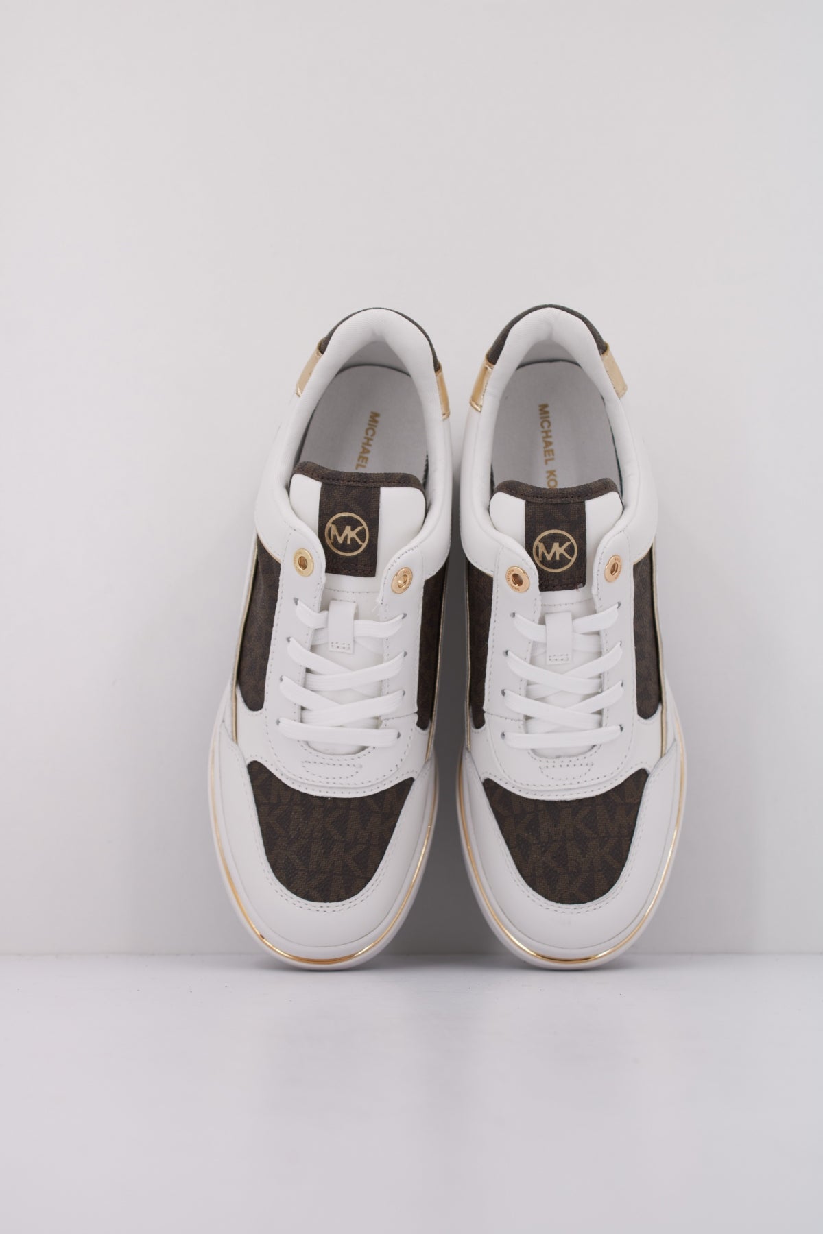 MICHAEL KORS HAYES WEDGE TRAINER en color BLANCO (3)