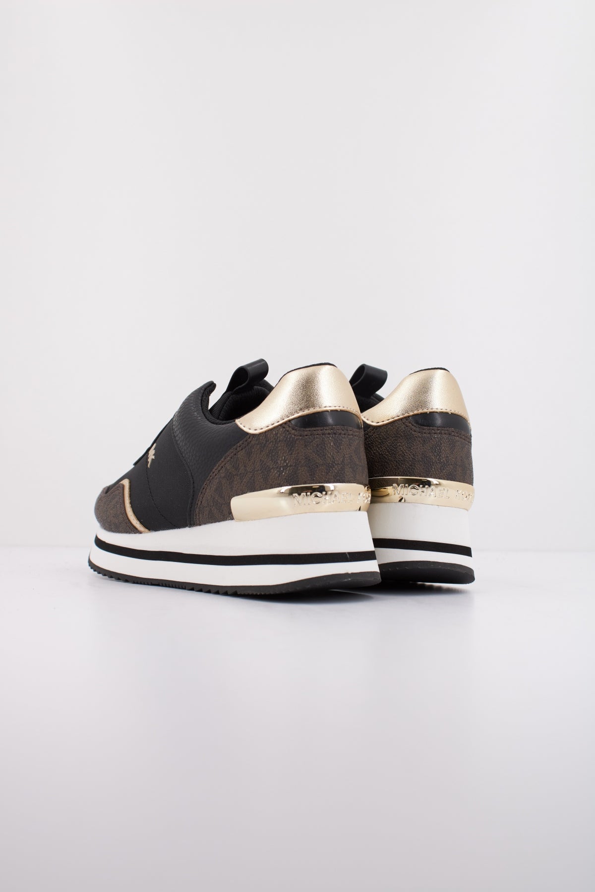 MICHAEL KORS RAINA TRAINER en color NEGRO (4)