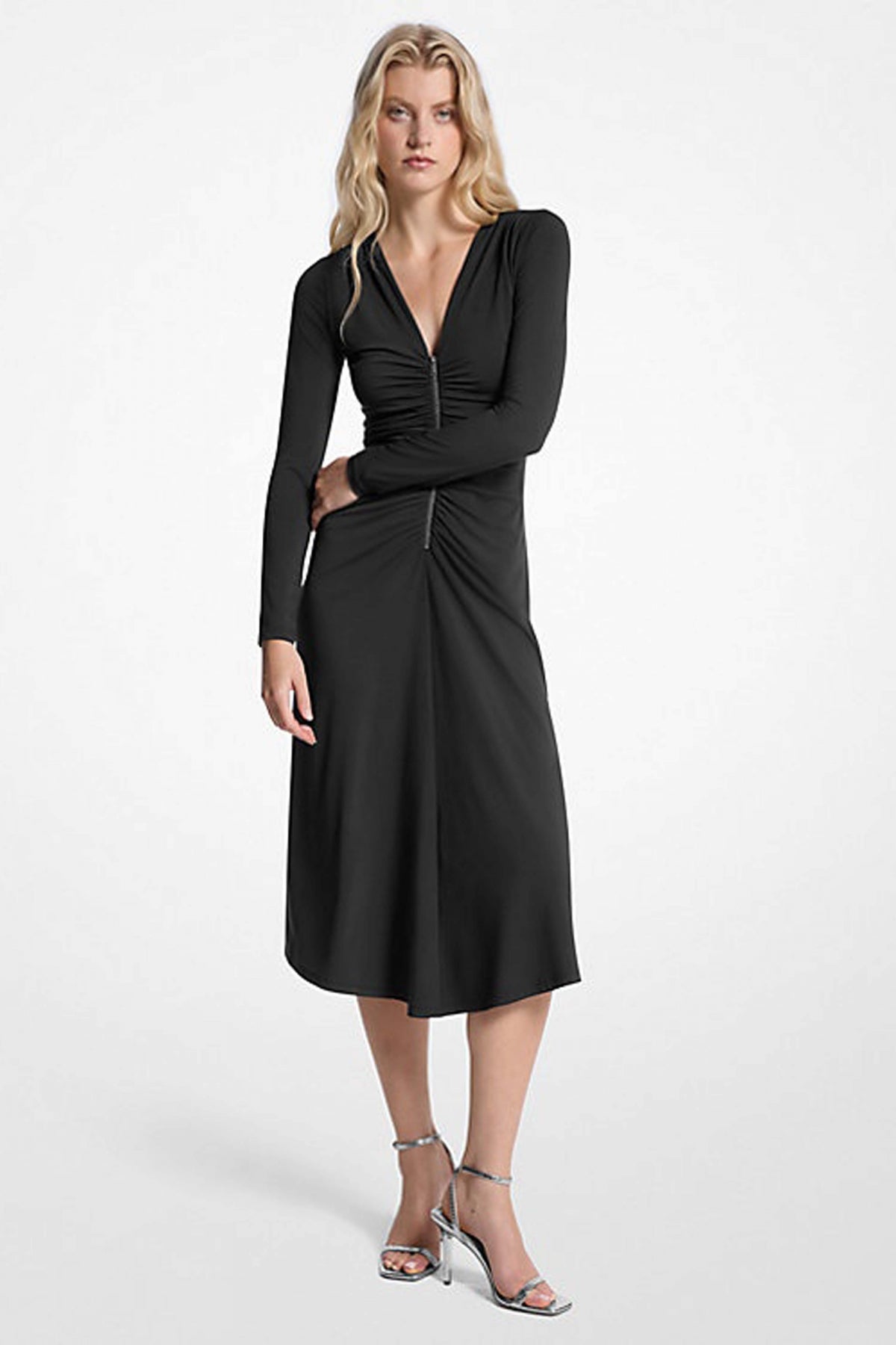 MICHAEL KORS RUCH AH MINI DRS en color NEGRO (1)