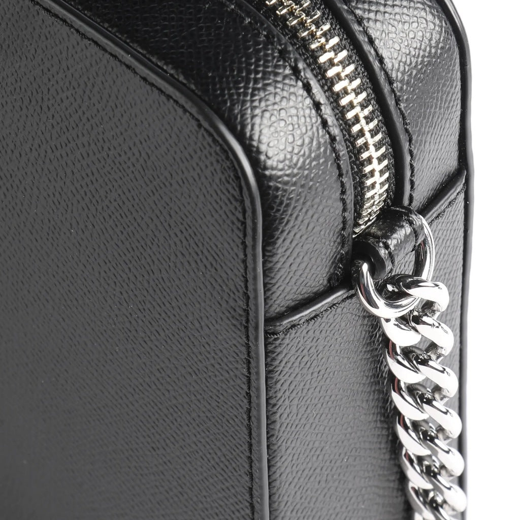 MICHAEL KORS JET SET ITEM en color NEGRO (4)