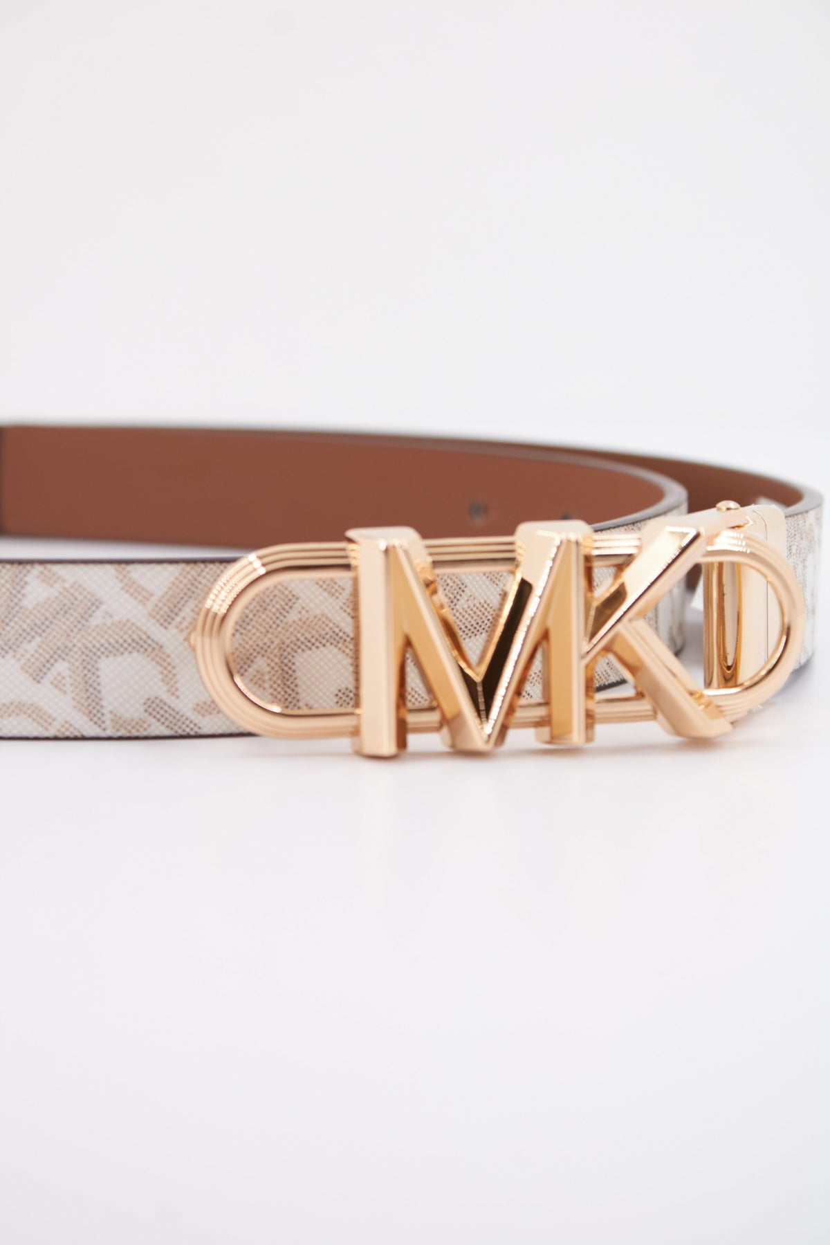 MICHAEL KORS REVERSIBLE BELT en color BEIS (1)