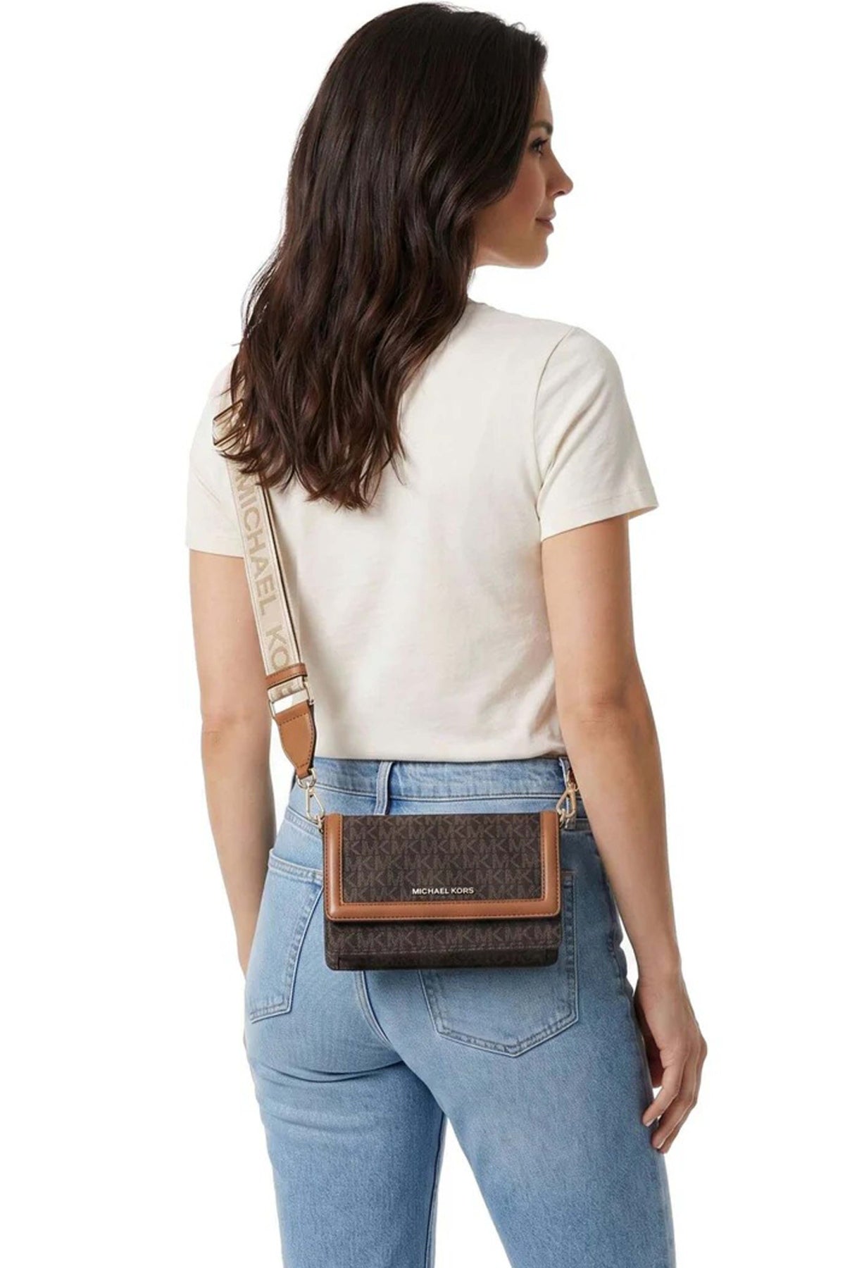 MICHAEL KORS JET SET SM PHONE WBG XBO en color MARRON (1)