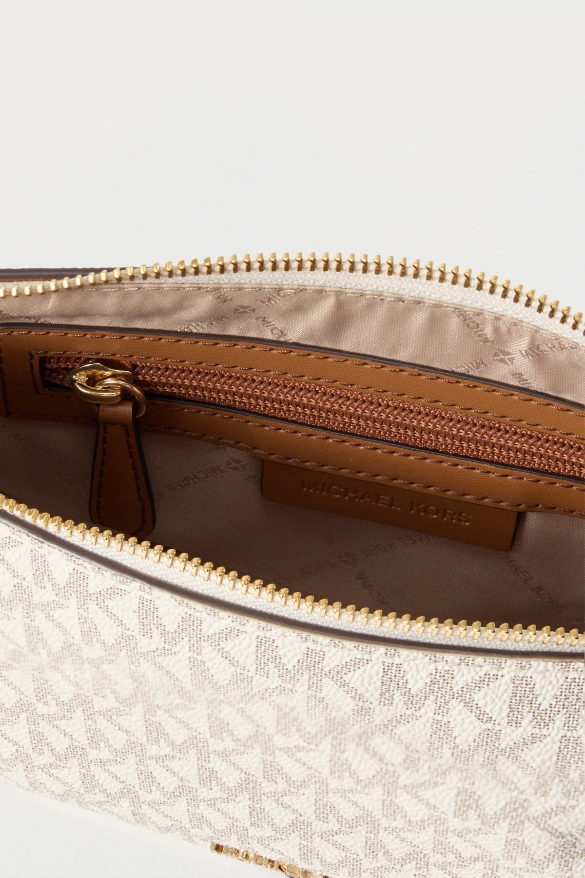 MICHAEL KORS MURPHY SM EW ZIP XBODY en color BEIS (2)