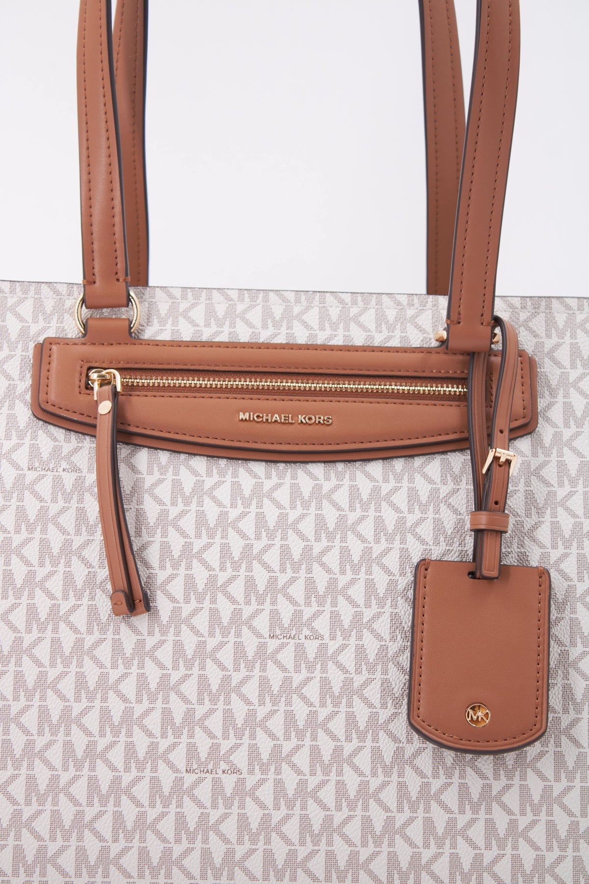 MICHAEL KORS SGTVTB en color BEIS (2)