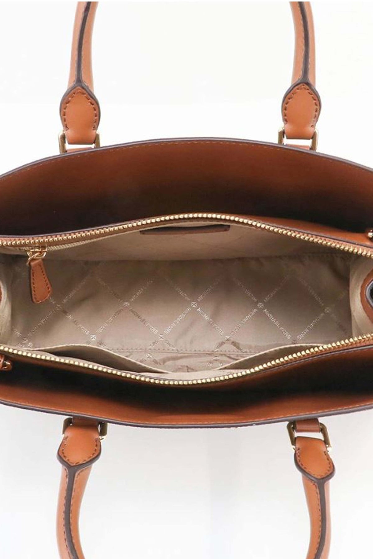MICHAEL KORS MD CZ SATCHEL SHEILA en color MARRON (4)
