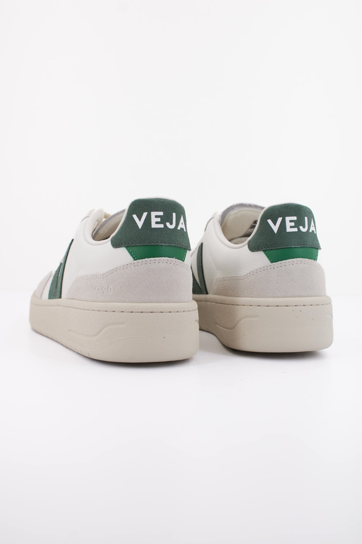 VEJA VDB en color BLANCO (4)