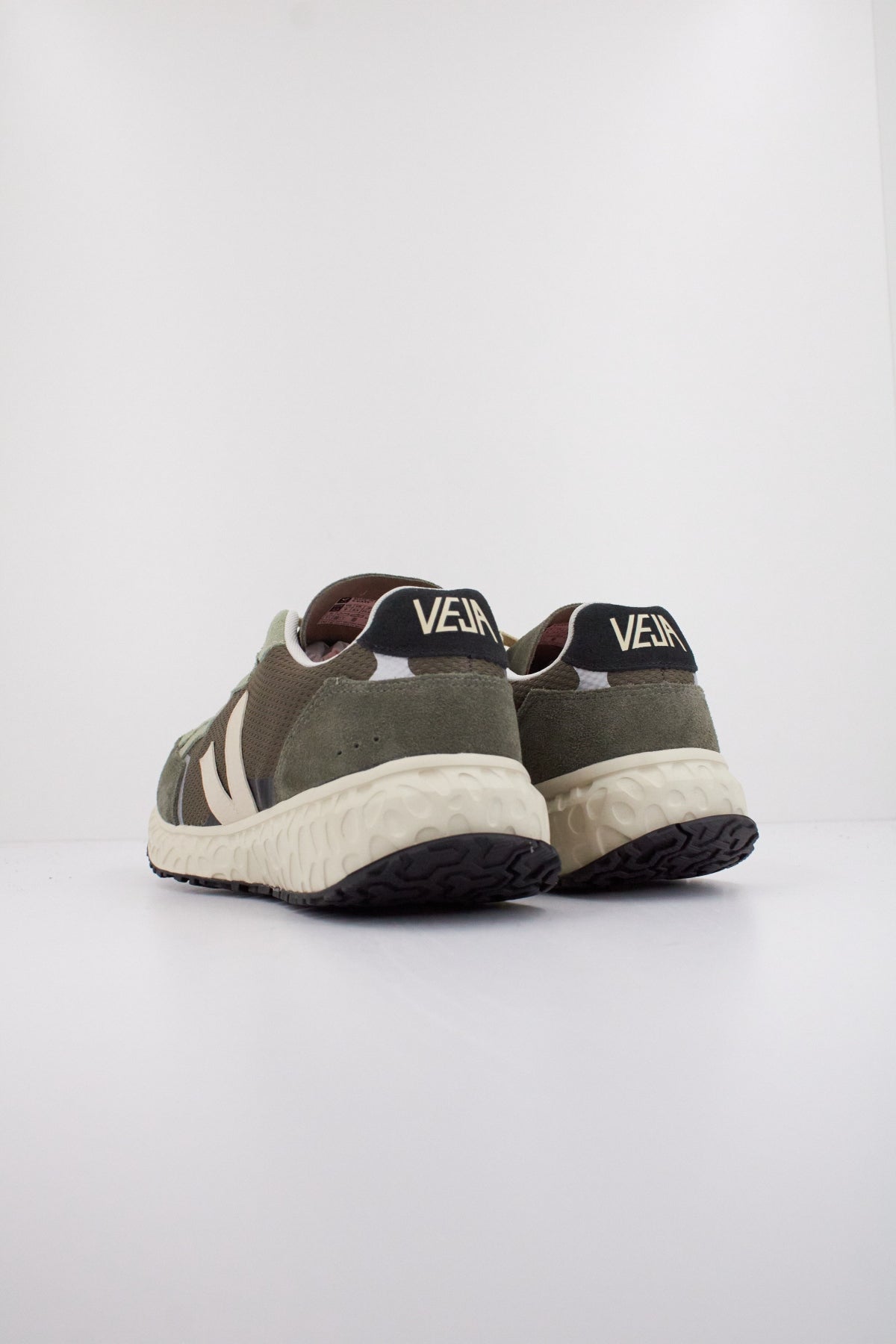 VEJA CONDOR ROYALE en color VERDE (4)