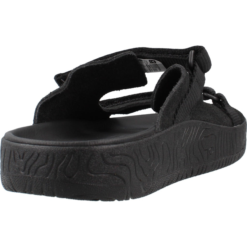 VEJA SANDALIA ARPOADOR en color NEGRO (3)