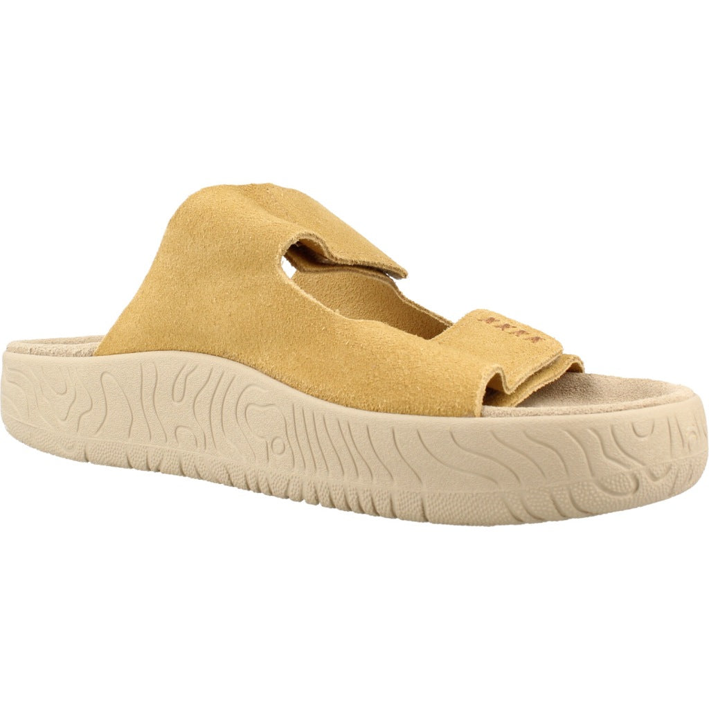 VEJA SANDALIA ETNA en color AMARILLO (5)