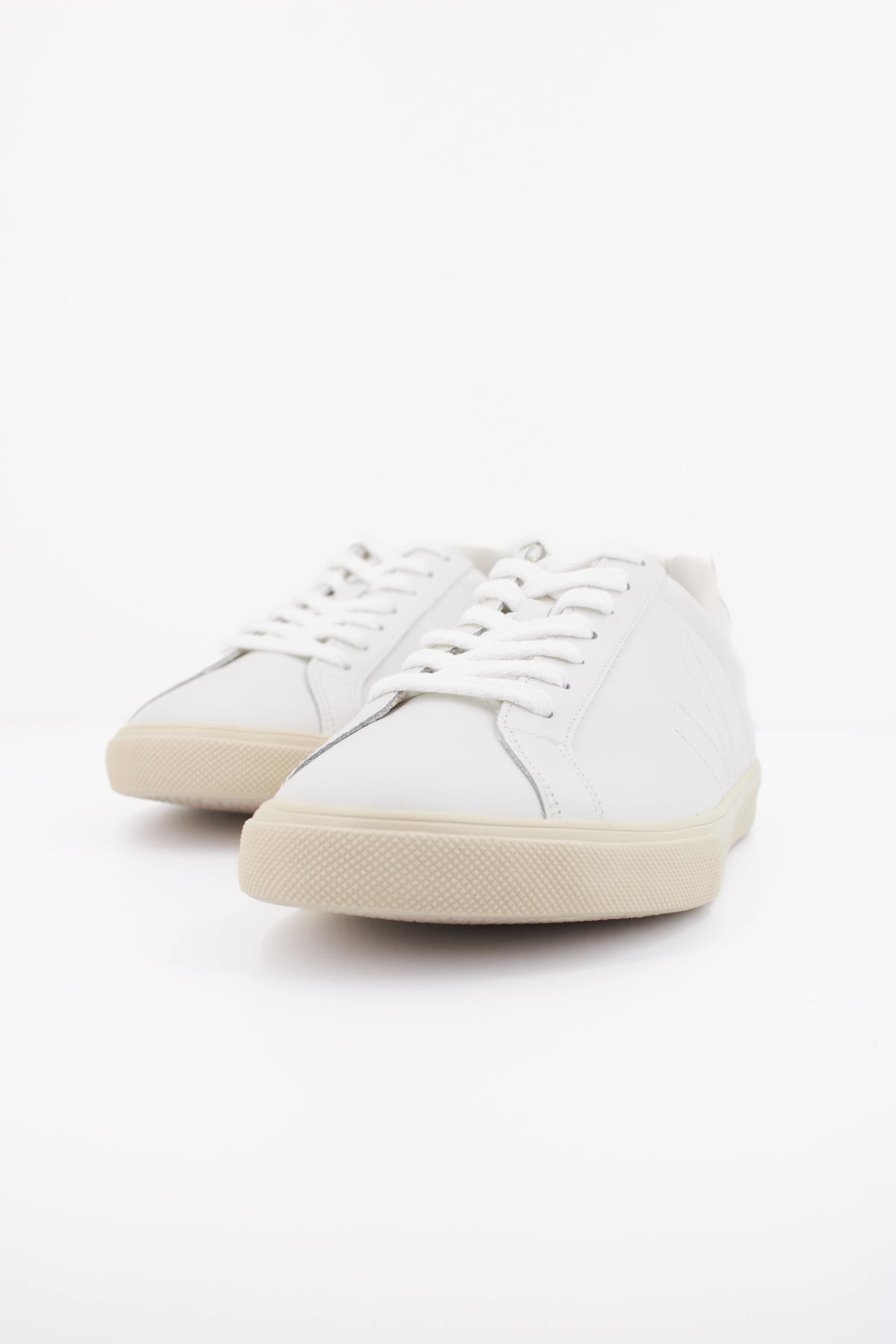 VEJA EAB en color BLANCO (2)