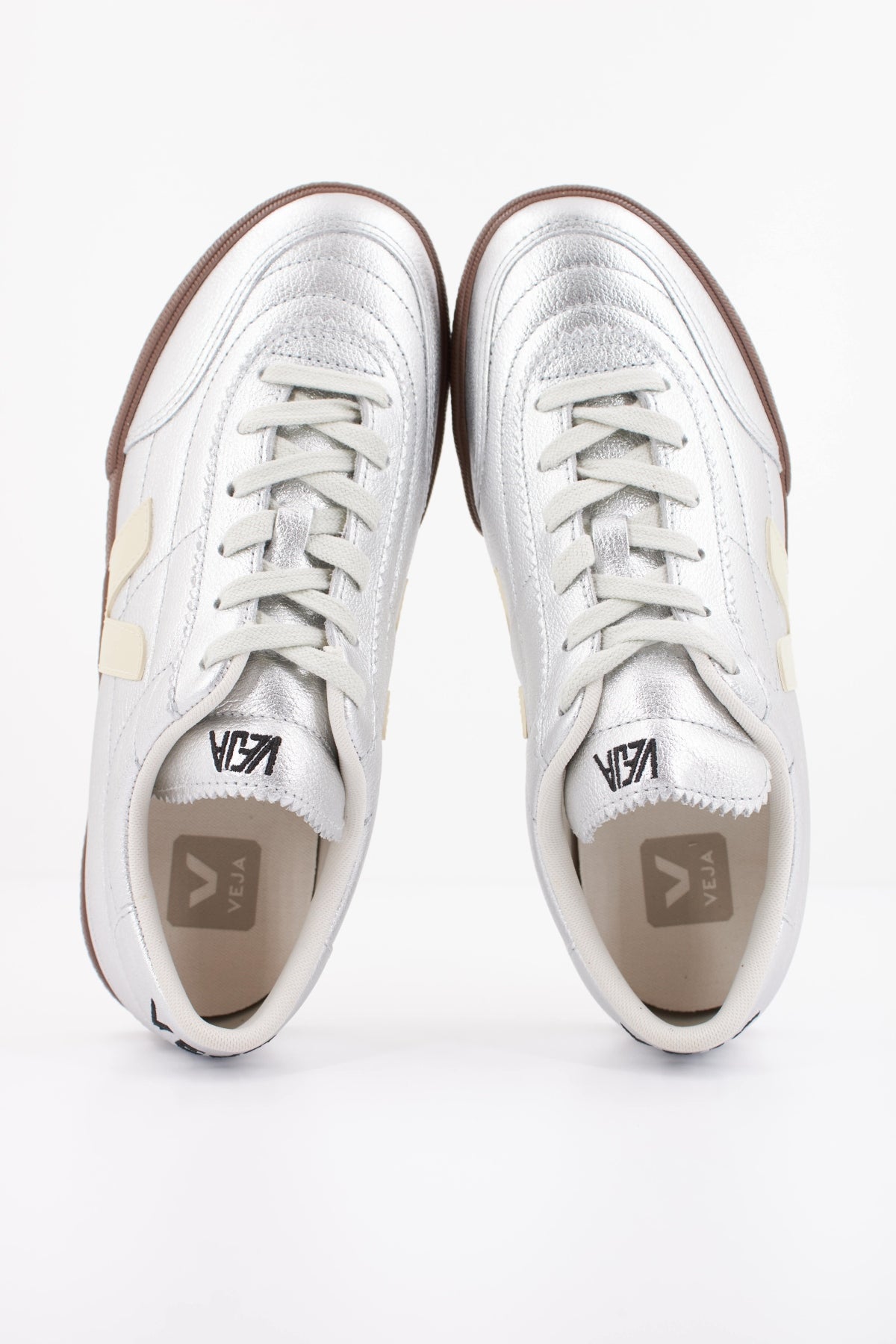 VEJA FUA en color PLATA (3)