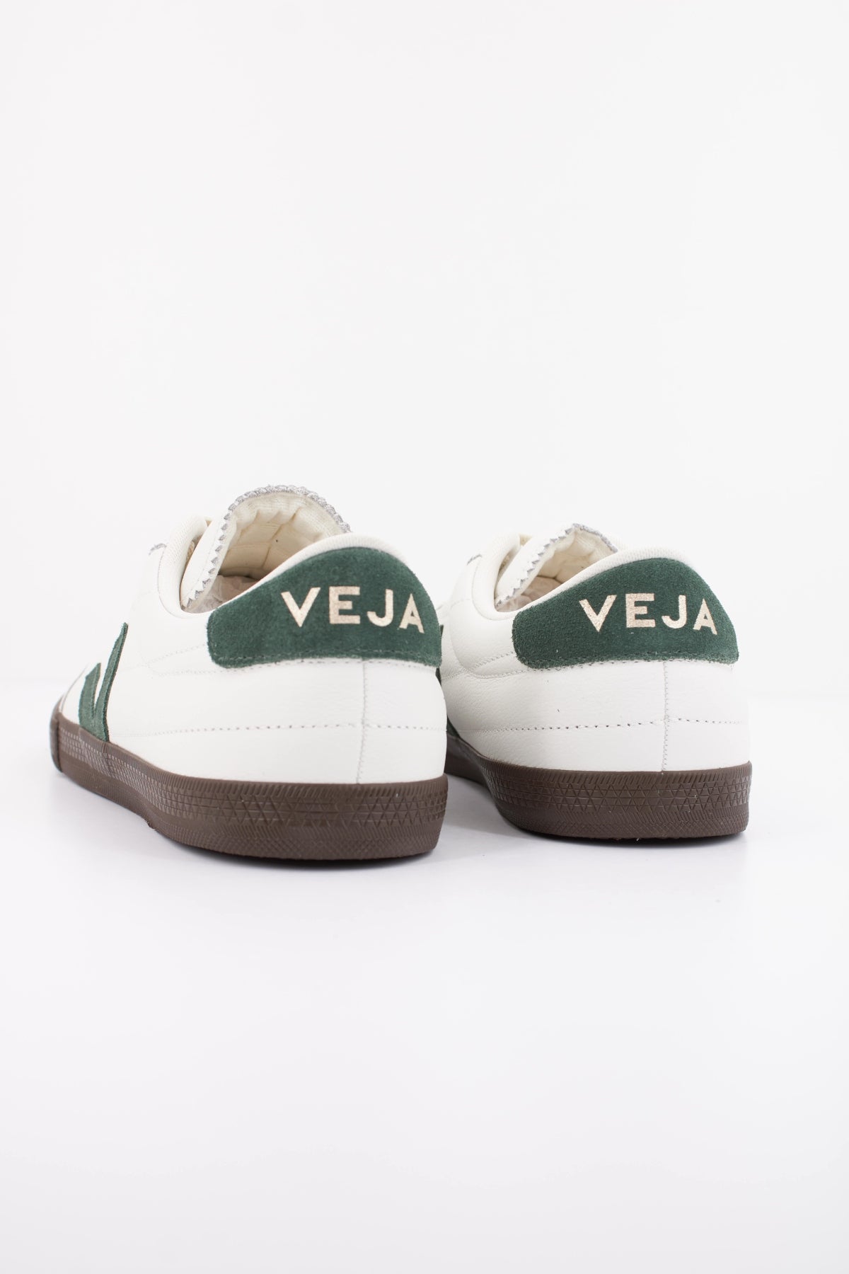 VEJA FUB en color BLANCO (4)