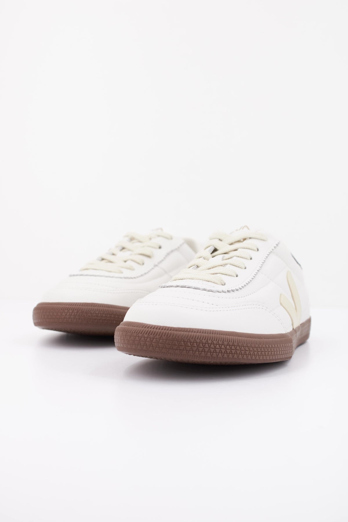 VEJA PANENKA en color BLANCO (2)