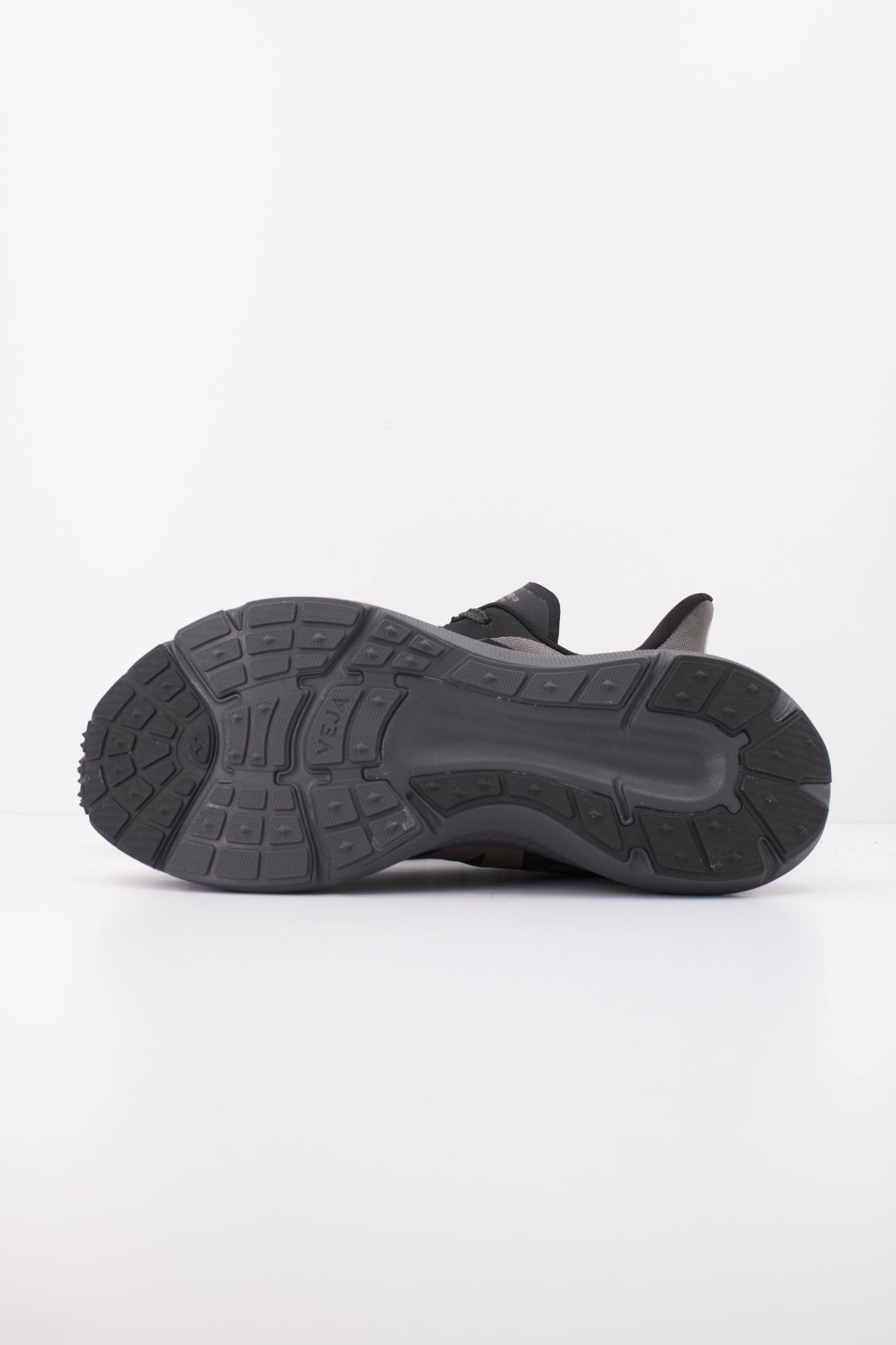 VEJA CEB CONDOR ADVANCED en color NEGRO (5)