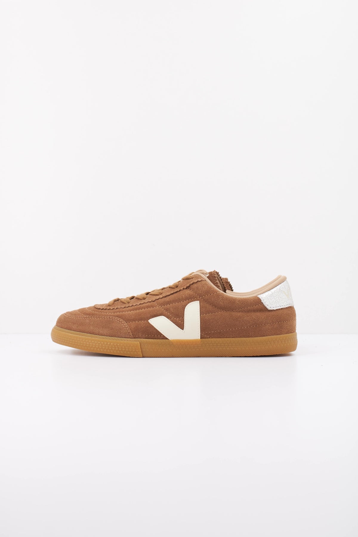 VEJA FUA PANENKA en color MARRON CLARO (1)