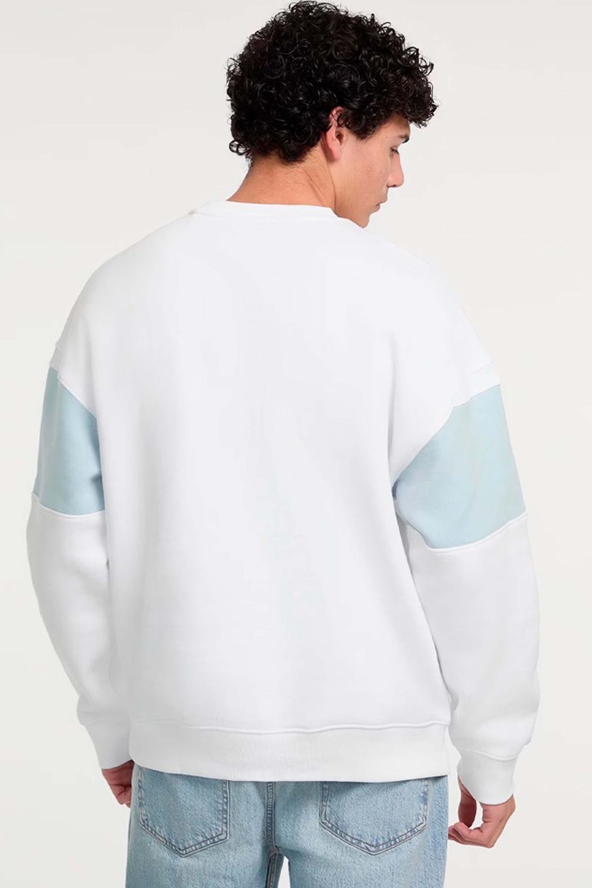 GUESS JEANS MBQ KV en color BLANCO (2)