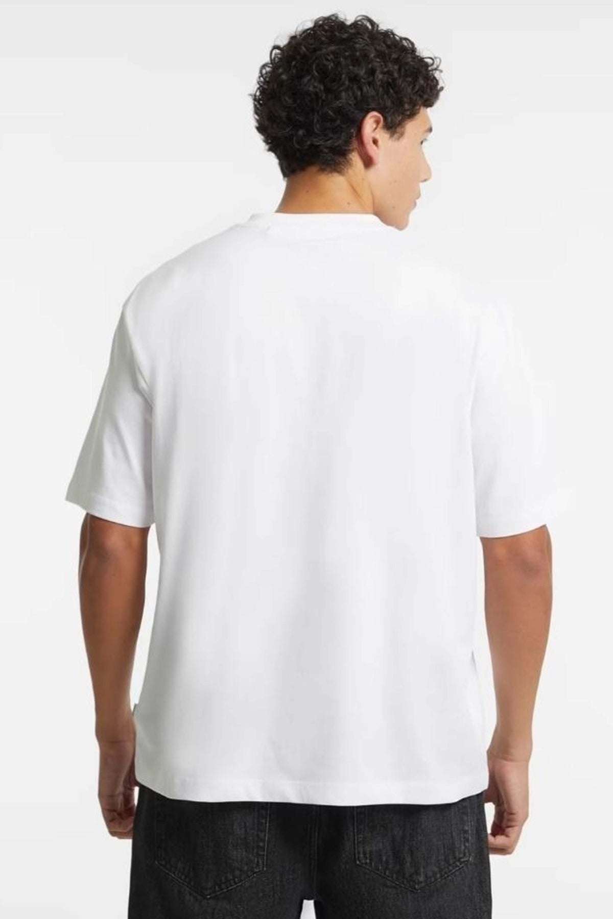 GUESS JEANS MYI KFQ en color BLANCO (2)