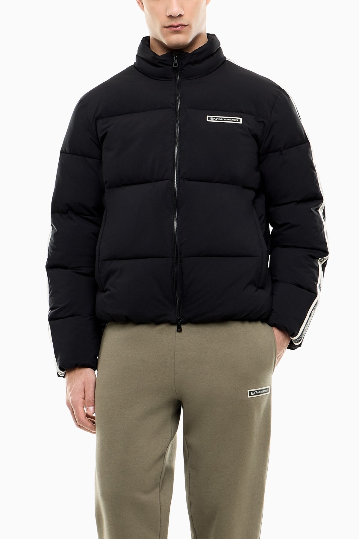 EA BY EMPORIO ARMANI M AF TRAIN LOGO SERIES en color NEGRO (1)