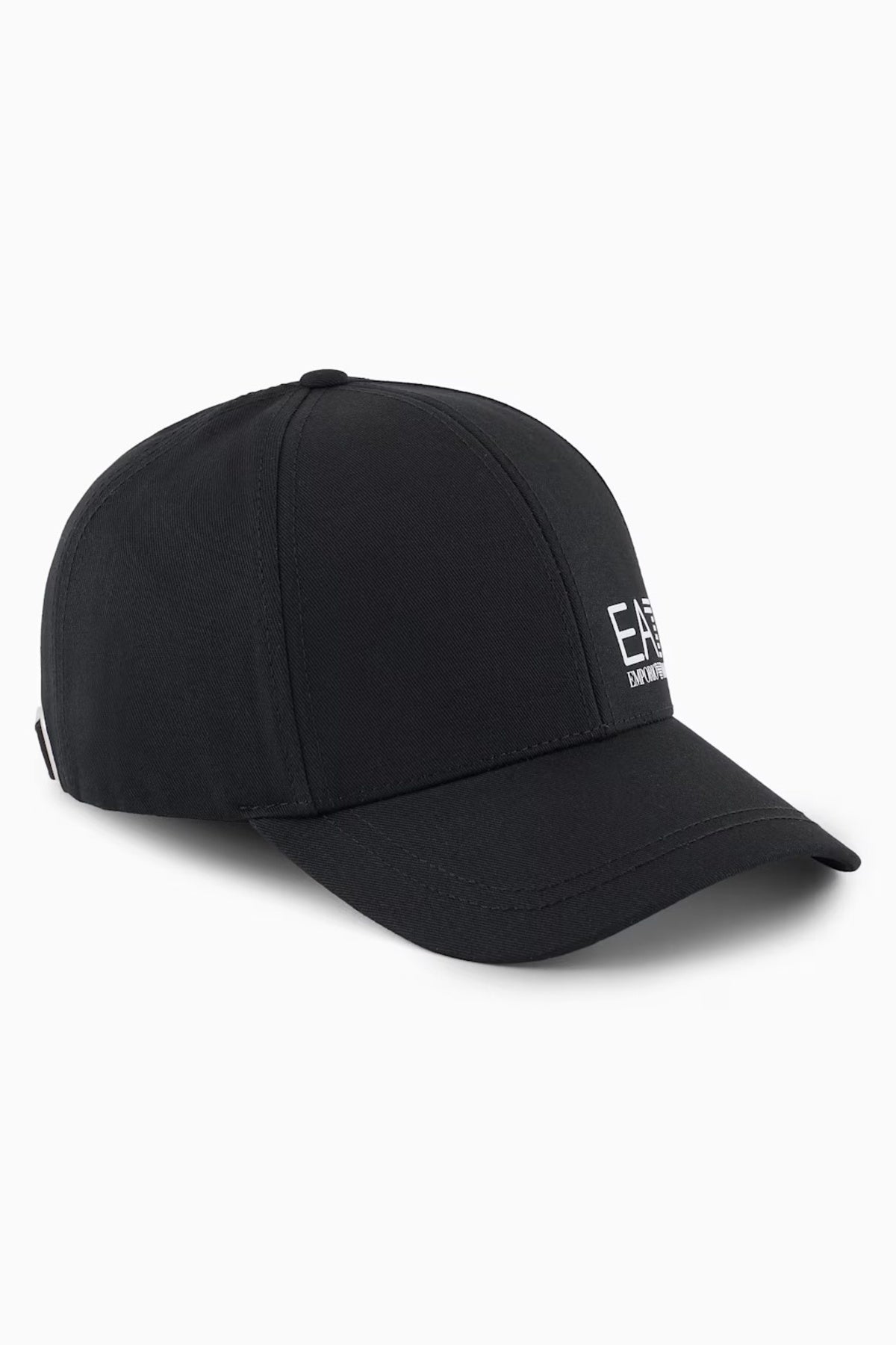 EA BY EMPORIO ARMANI X AF BASEBALL HAT en color NEGRO (1)
